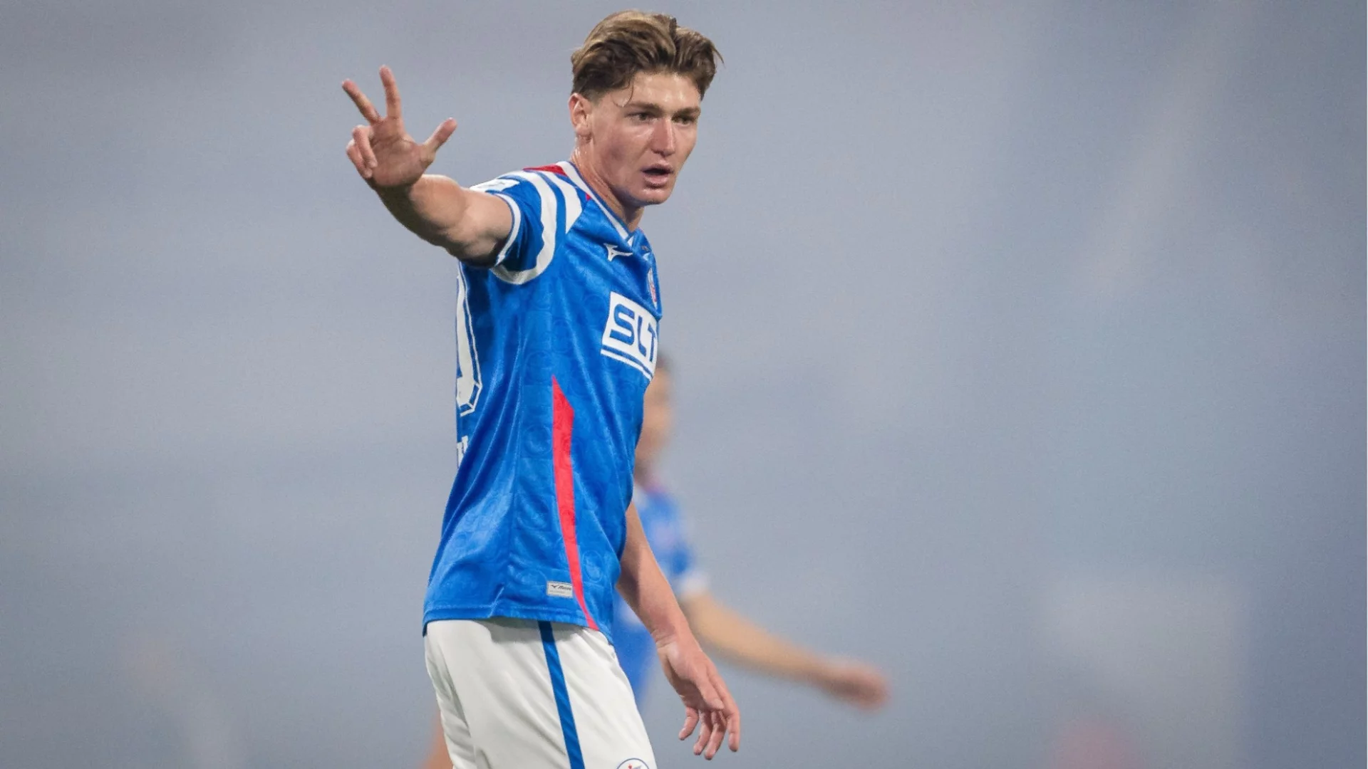 Нападател на шотландски гранд на кръстопът между България и Чехия