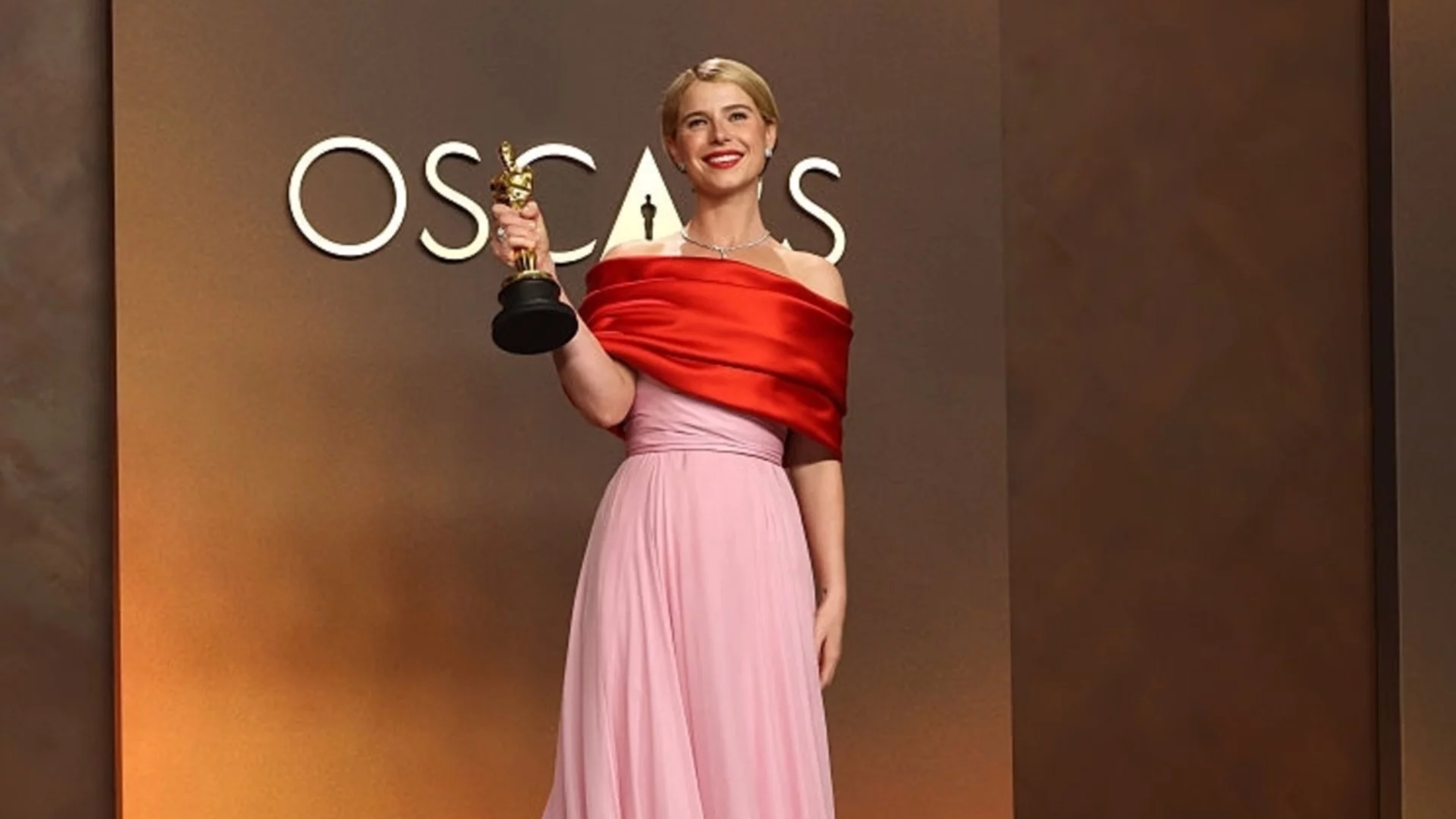 Цял град празнува триумфа на Джеси Бъкли на Оскарите