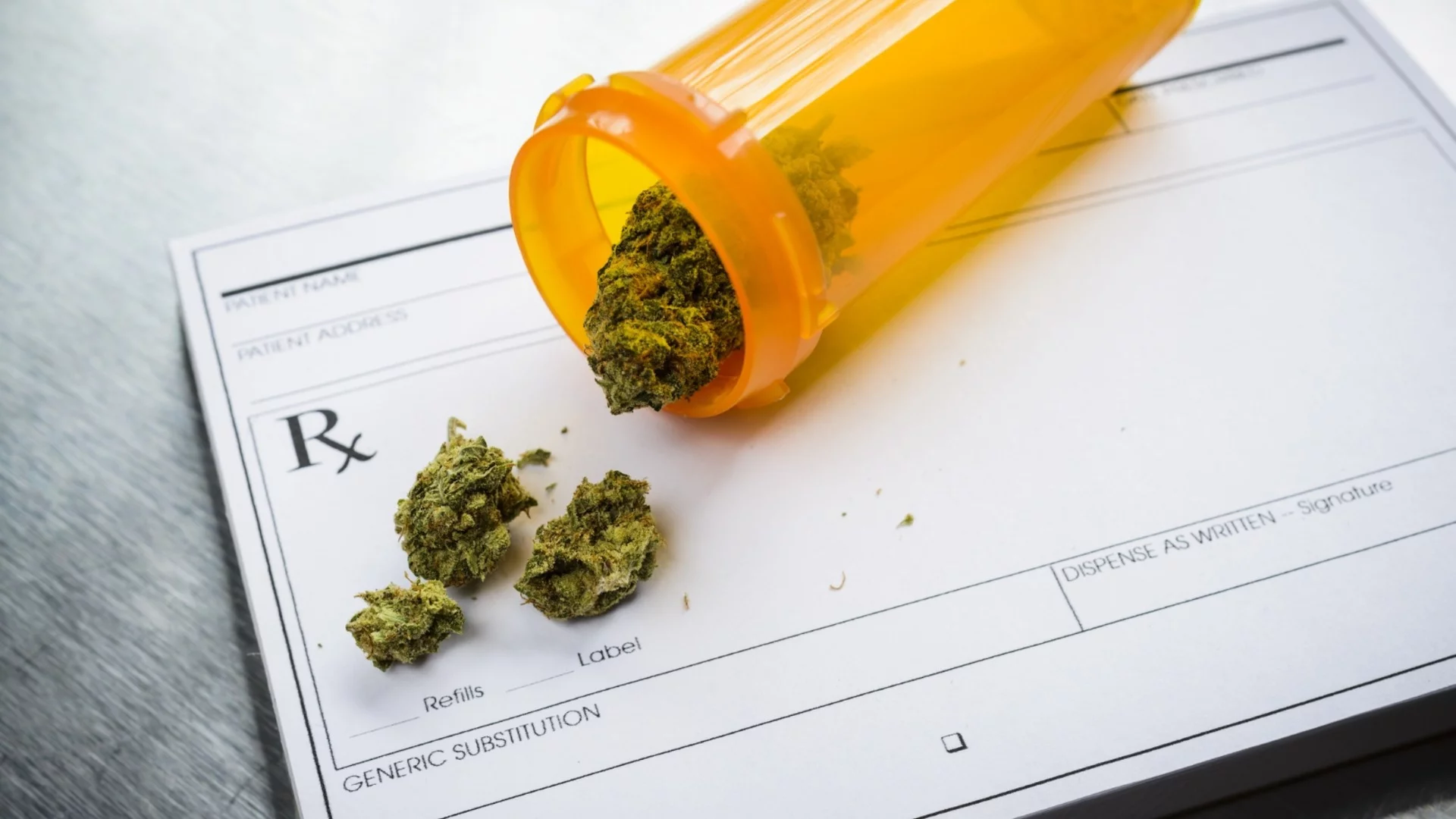 Помага ли канабисът при психични разстройства? Отговорът няма да ви хареса