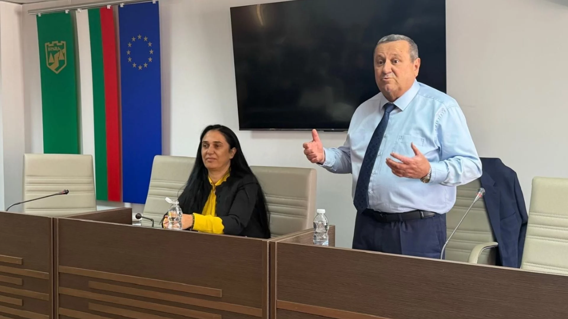 "Ако не гласуваш за нас, ти спираме помощите": Адемов разкри схеми за социално изнудване преди вота