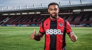 Първа лига в пълния смисъл - червени картони и ефектен разгром в отложен мач