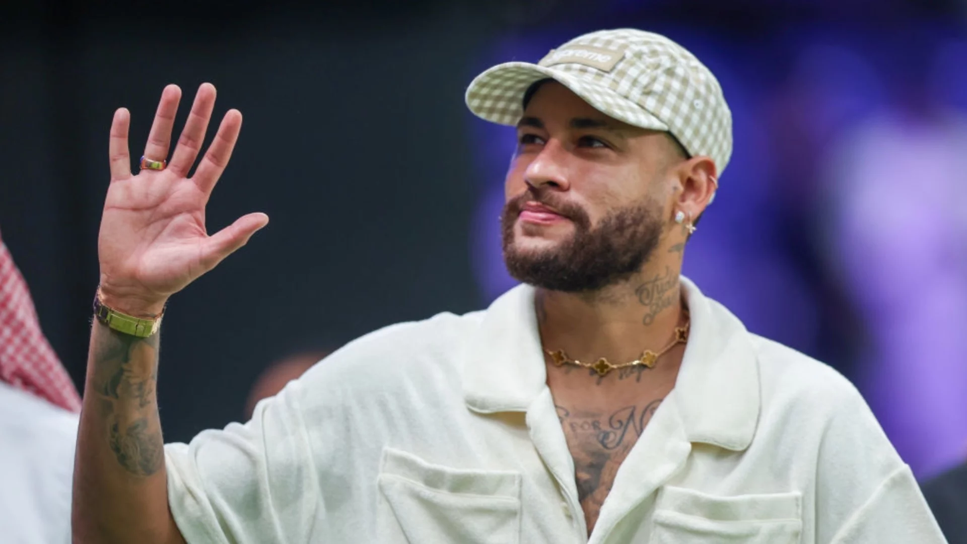 Проблеми извън терена: Неймар в центъра на съдебен спор