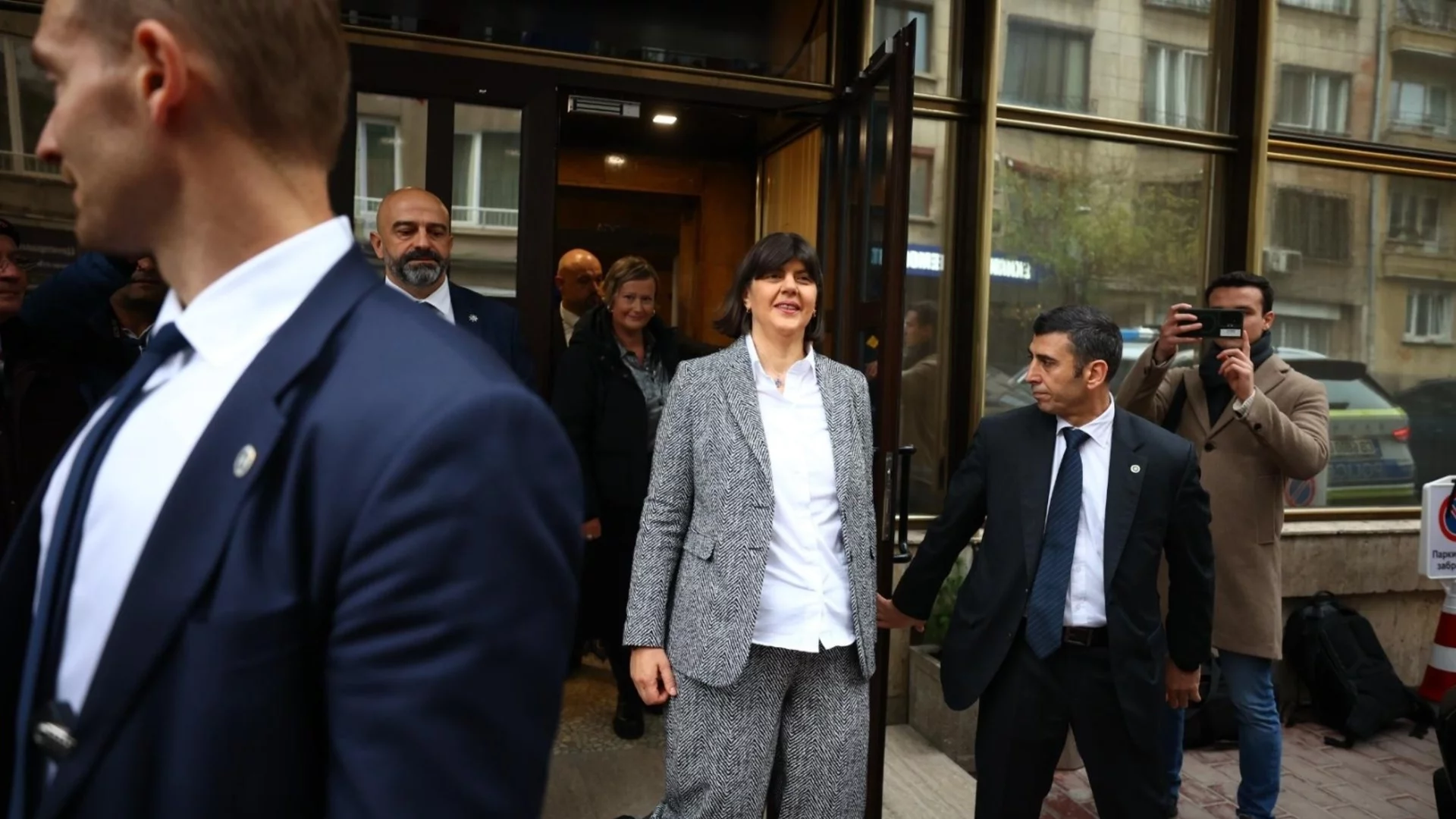 Теодора Георгиева и Бойко Борисов в епицентъра на изслушване на Лаура Кьовеши пред ЕП (ВИДЕО)