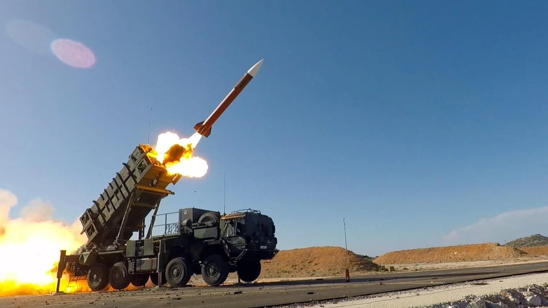 НАТО разположи допълнителни Patriot в Турция (ВИДЕО) 