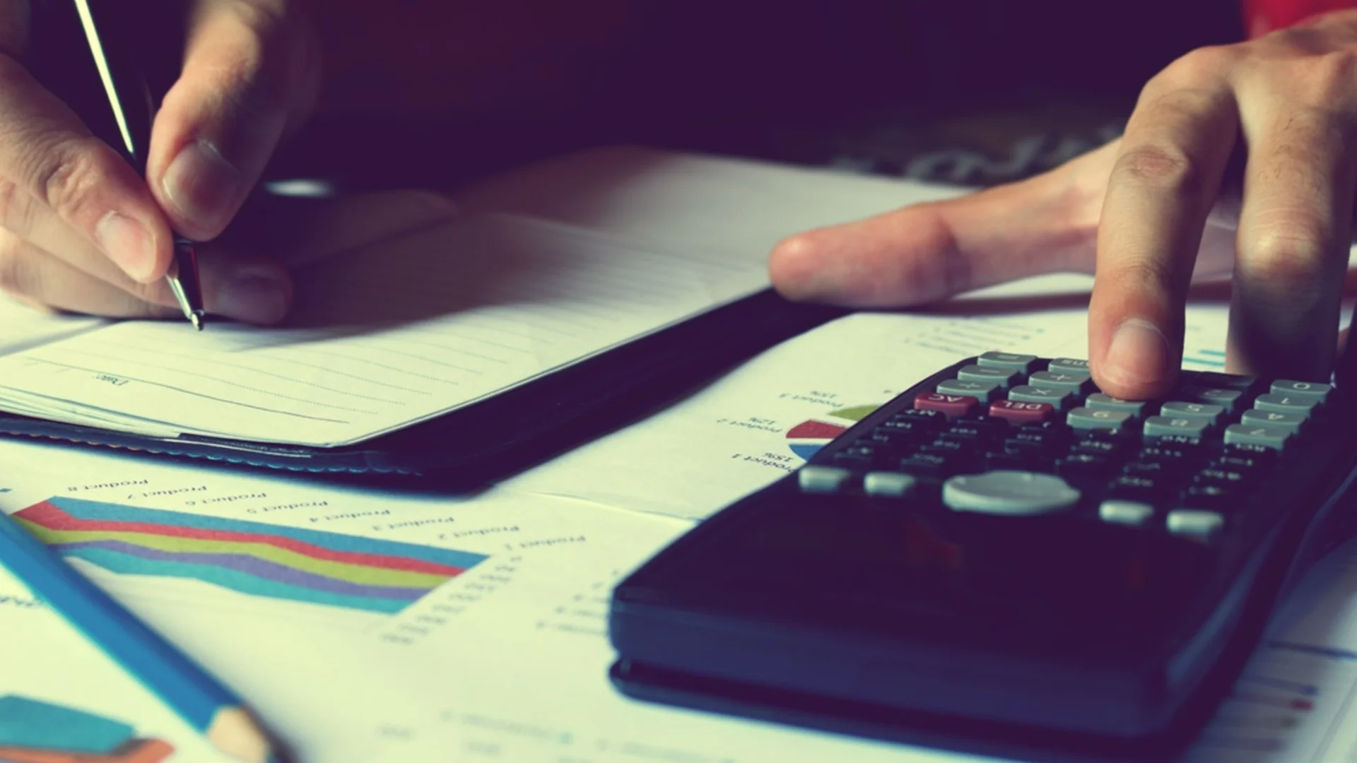 Законова поправка може да хвърли един милион българи в дългова спирала