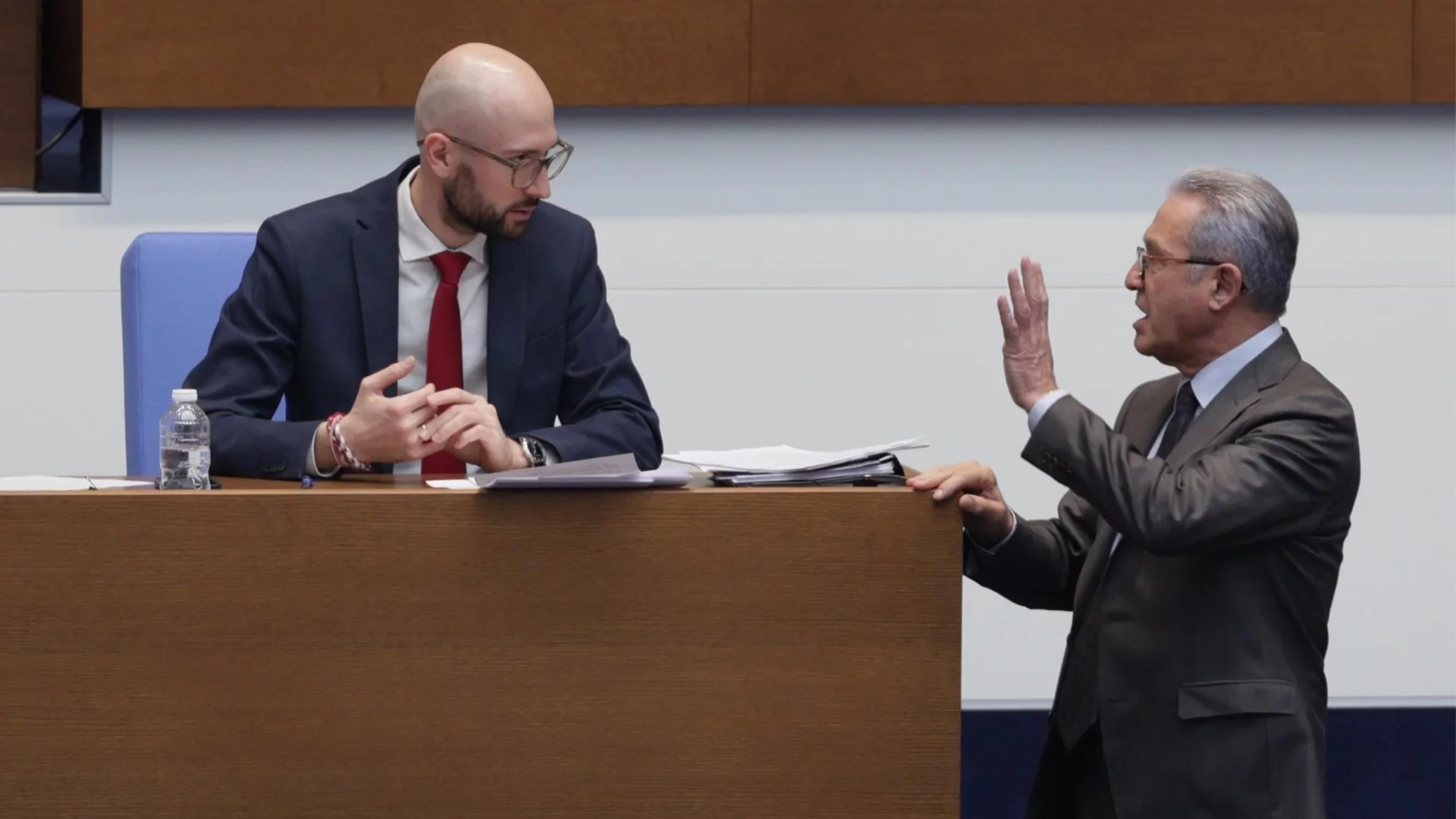 Парламентът прие втория удължителен бюджет