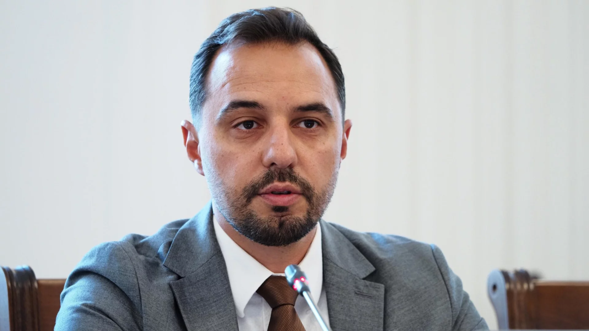 Вижте листата на "Продължаваме промяната - Демократична България" за парламентарните избори на 19 април в 15 МИР - Плевен