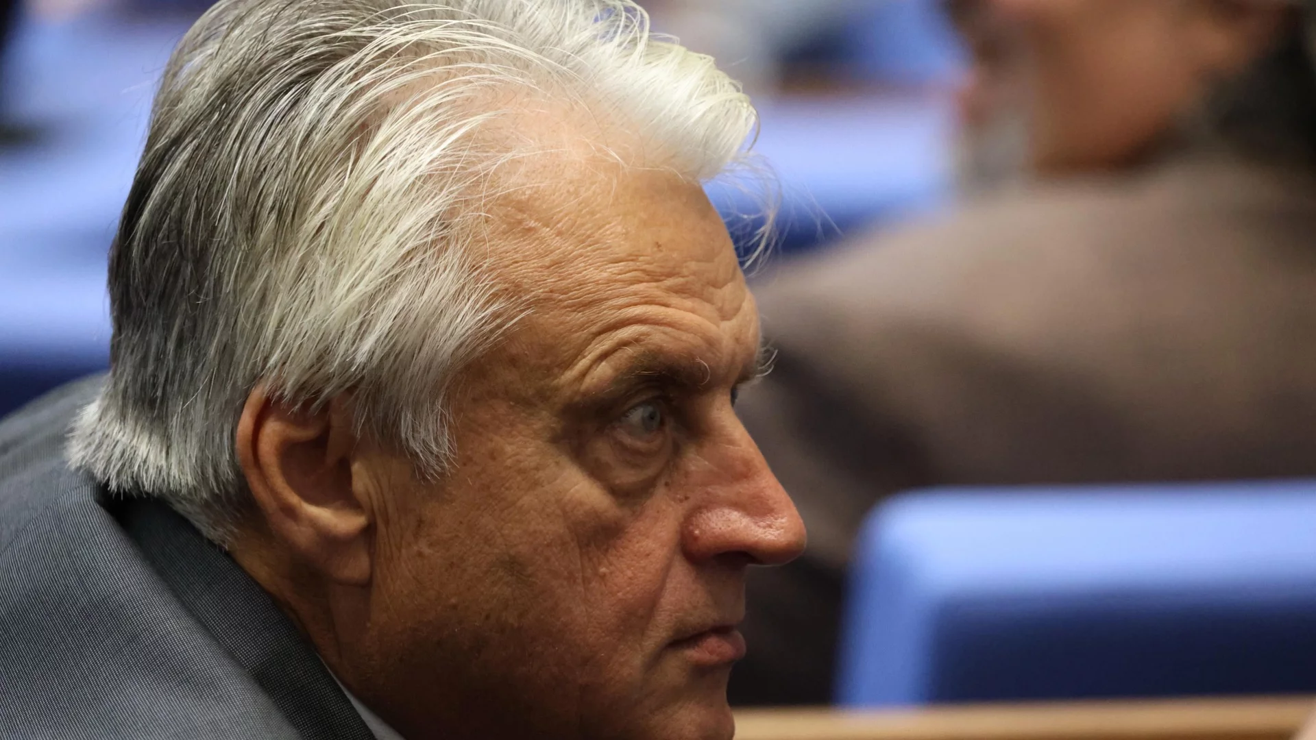 Вижте листата на "Продължаваме промяната - Демократична България" за парламентарните избори на 19 април в 25 МИР - София