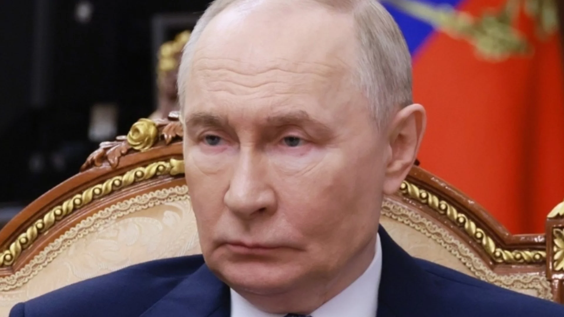 Пратиха в лудницата z-блогъра, който разкритикува Путин (СНИМКА)