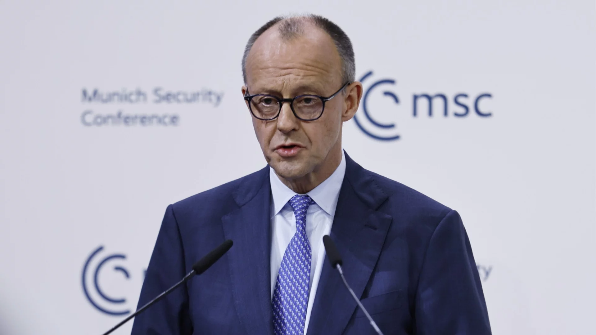 "Грубо нарушение на лоялността": Мерц атакува Орбан за ветото върху заема за Украйна