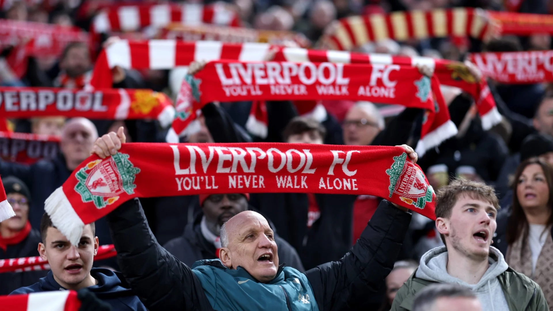 Крути мерки в Англия: Влизаш без билет – солена глоба и забрана за посещение на мачове