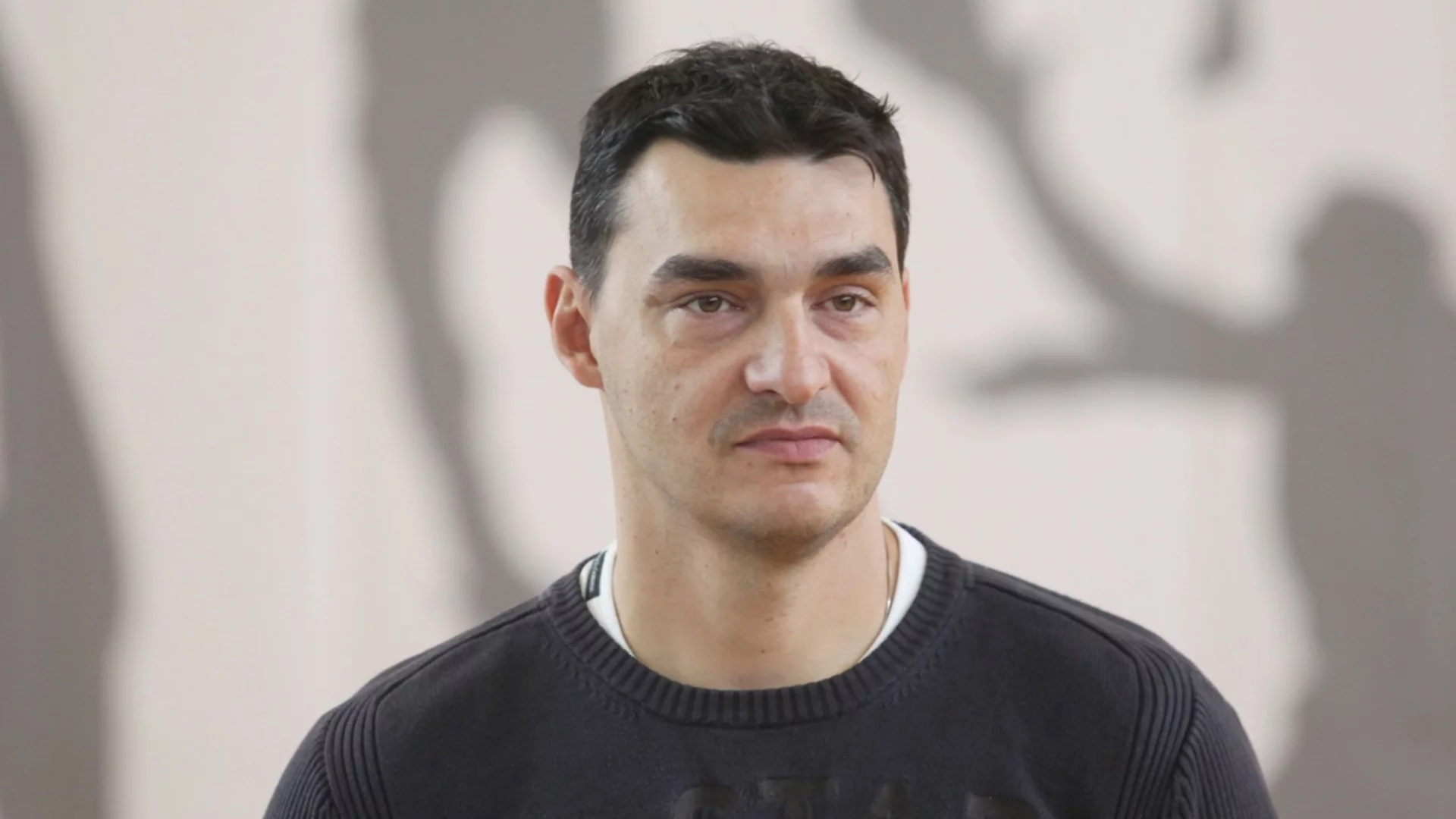 Часът по физическо като минимална основа за политическа критика: Препоръките на Владо Николов