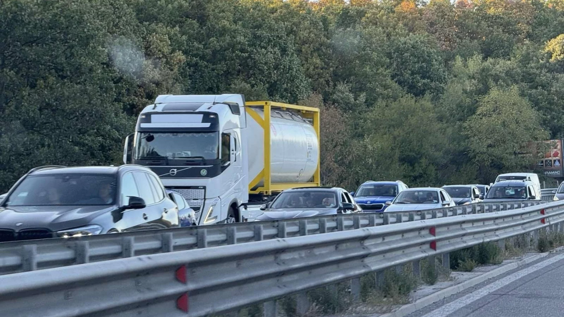 По "Тракия" в реално време: Тол системата показва колко коли има по пътя