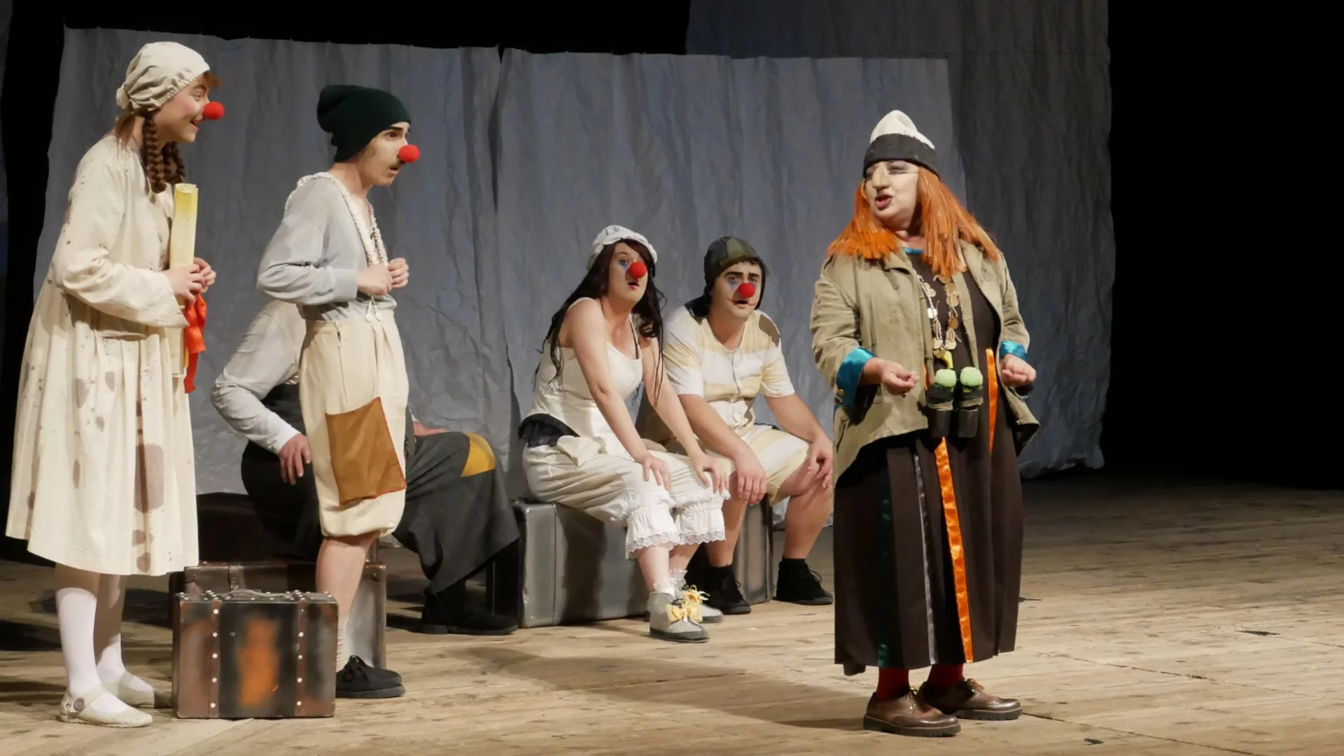 Комедийният спектакъл "Сграбчи лъва!" на Теди Москов гостува в София