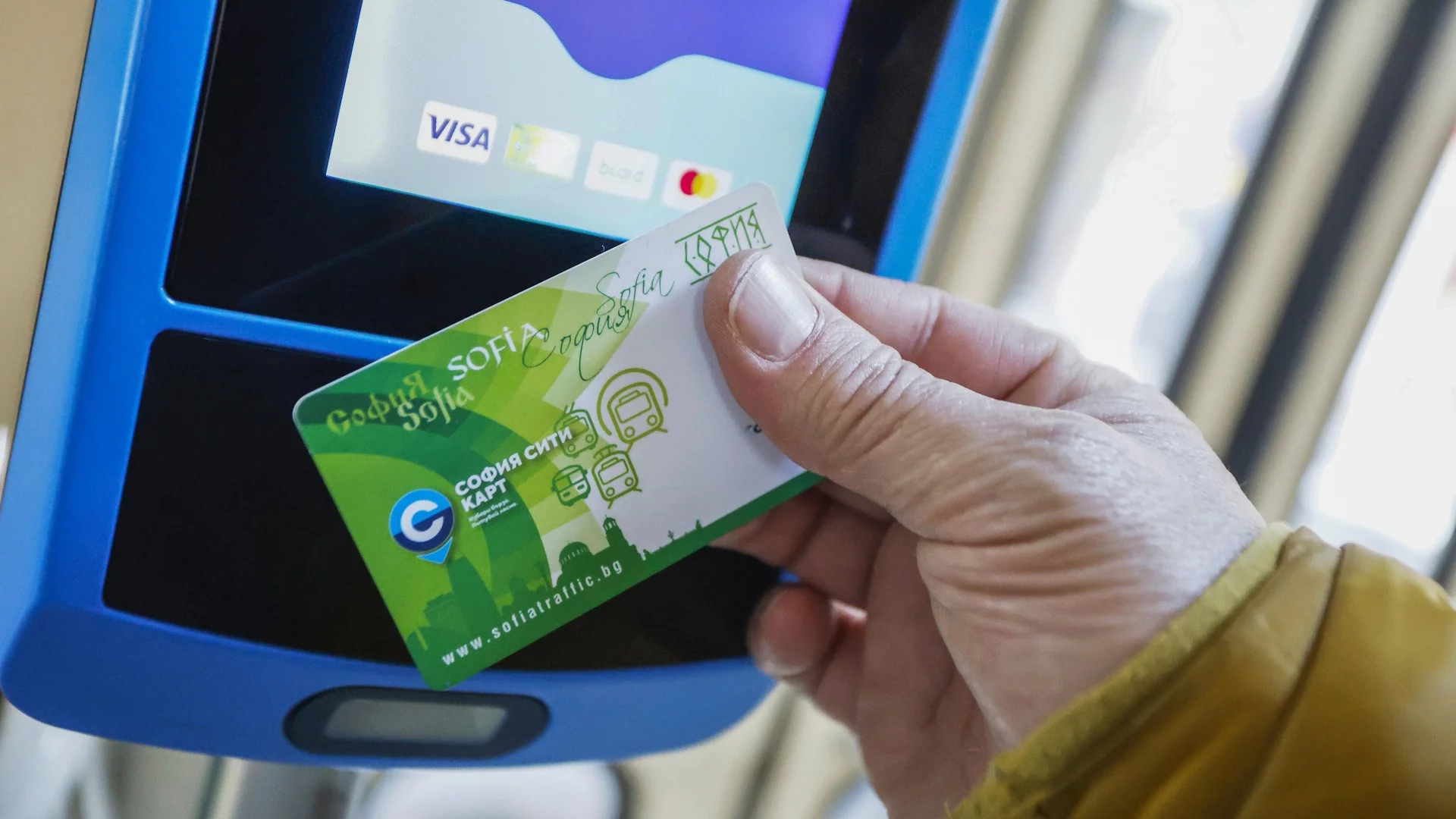 По-скъпи горива - по-скъп транспорт: Ще се вдигнат ли цените на билетите в София?