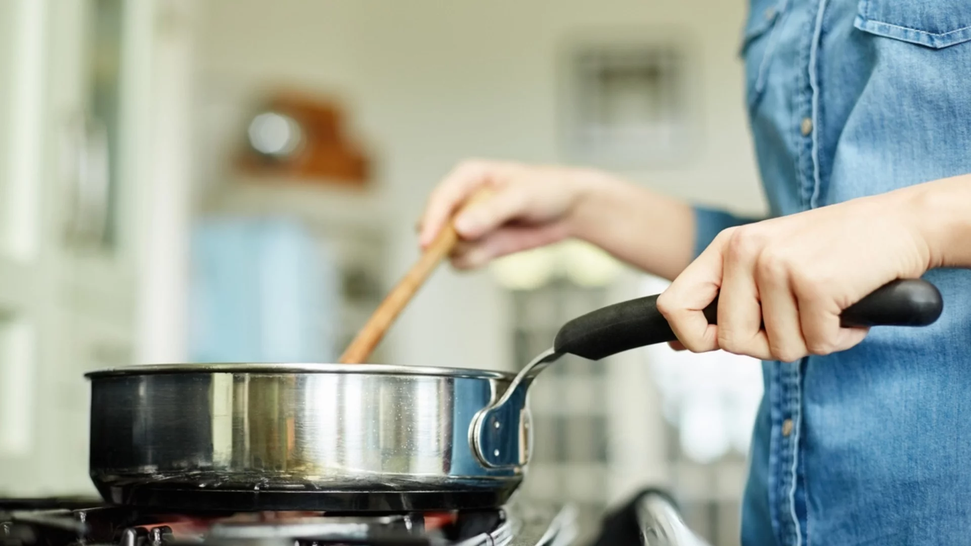 Как да сгъстим сос без брашно