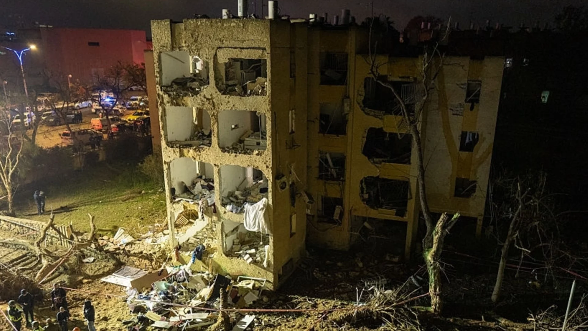 Десетки пострадали след ирански удари в Израел (ВИДЕО)