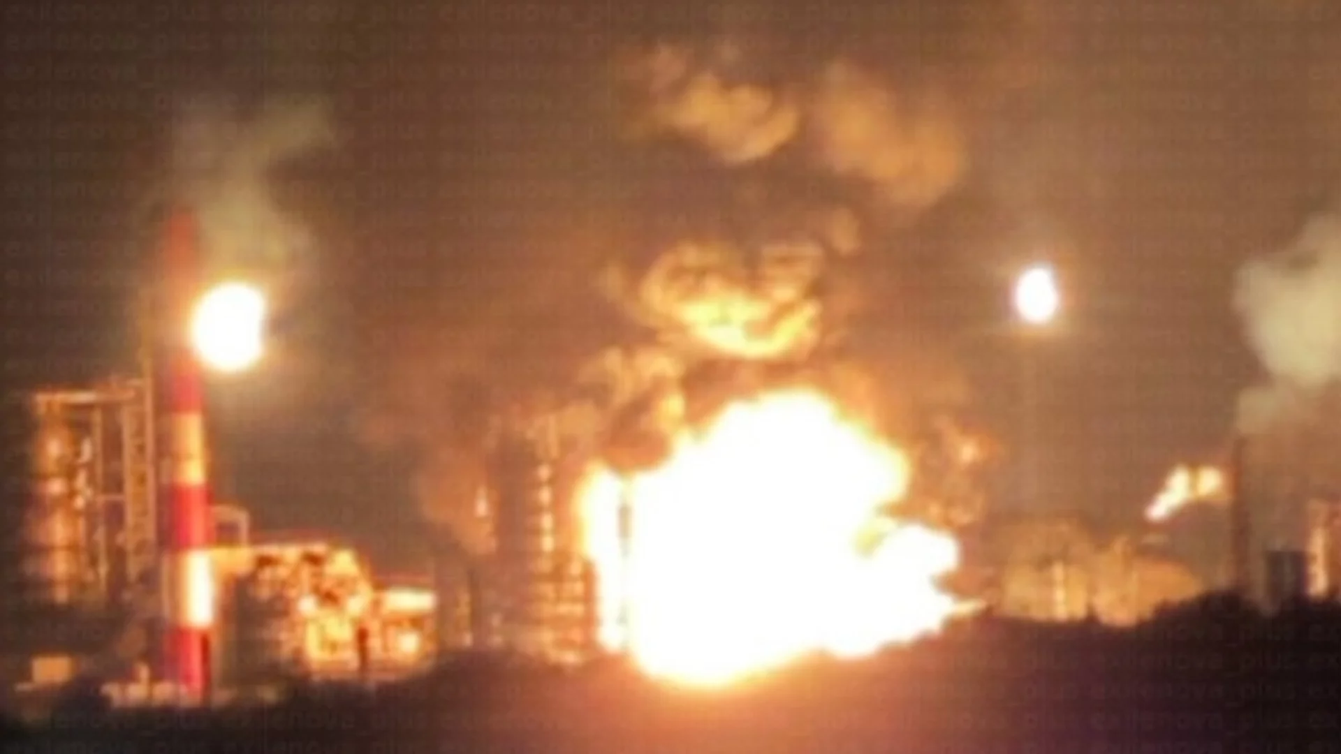 Украйна потвърди: Ударен е не само терминал на "Транснефт" в Приморск, но и рафинерия в Башкирия (ВИДЕО) 