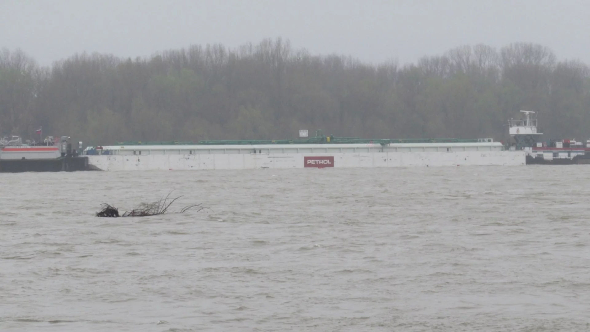 Военни учения с бойна стрелба по Дунав