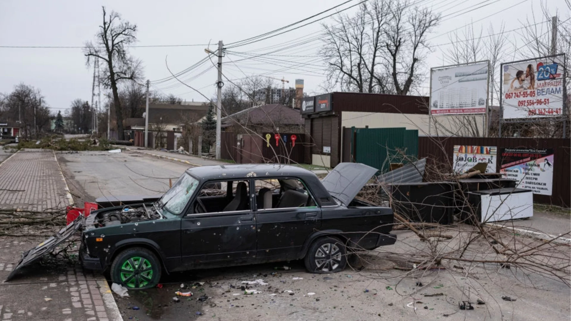 Терористична атака в украинския град Буча, извършителят бил изнудван онлайн (СНИМКИ)