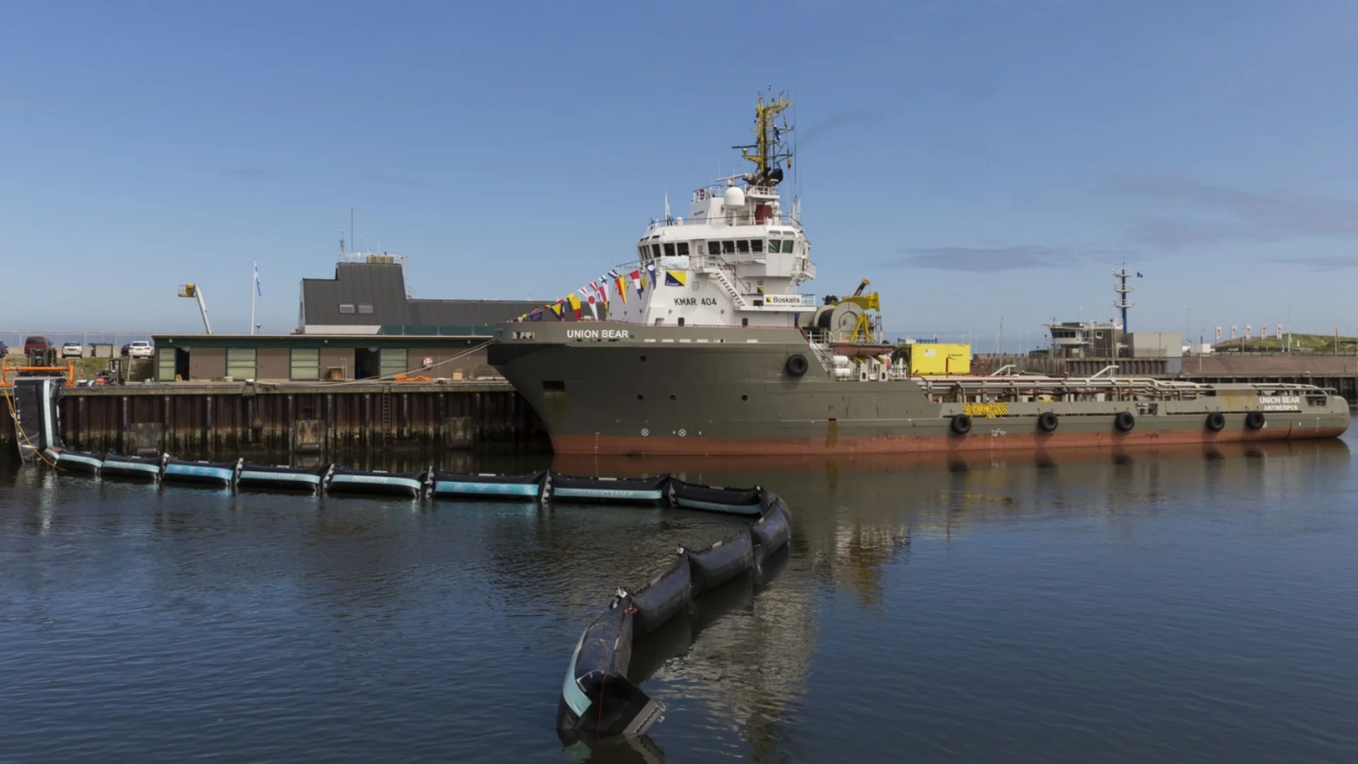 Ядрено сметище от времето на Студената война в Тихия океан се пука и тече