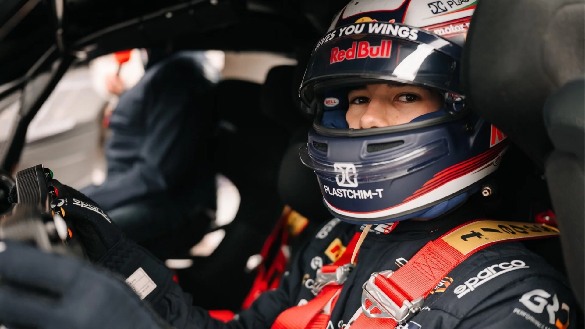 Нова ера в спорта: България вече има най-модерната състезателна писта на Балканите