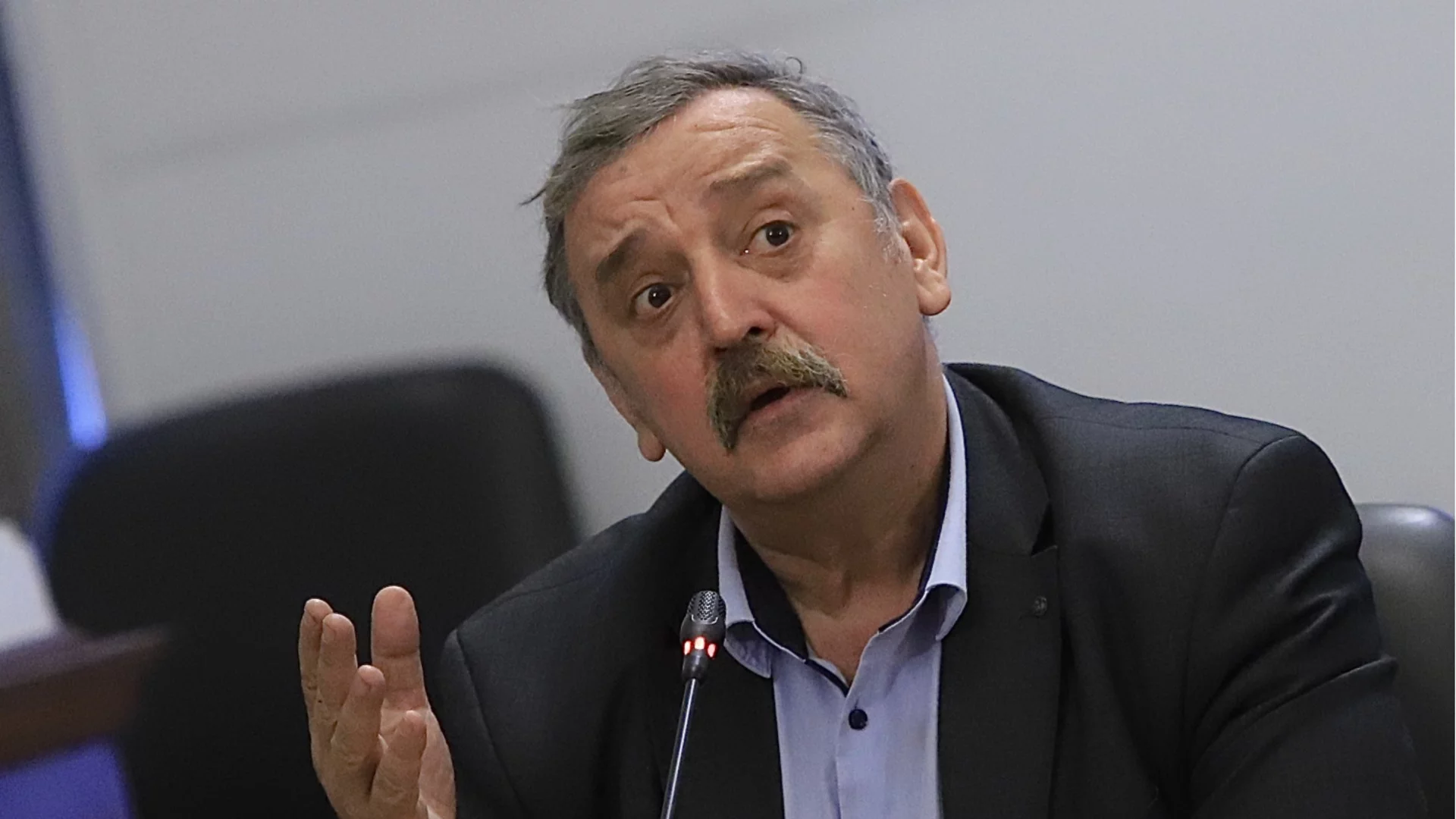 Опасно е, ако се разбягат с морбили навсякъде по страната, но важното е да се обяснява. Кой разбрал – разбрал