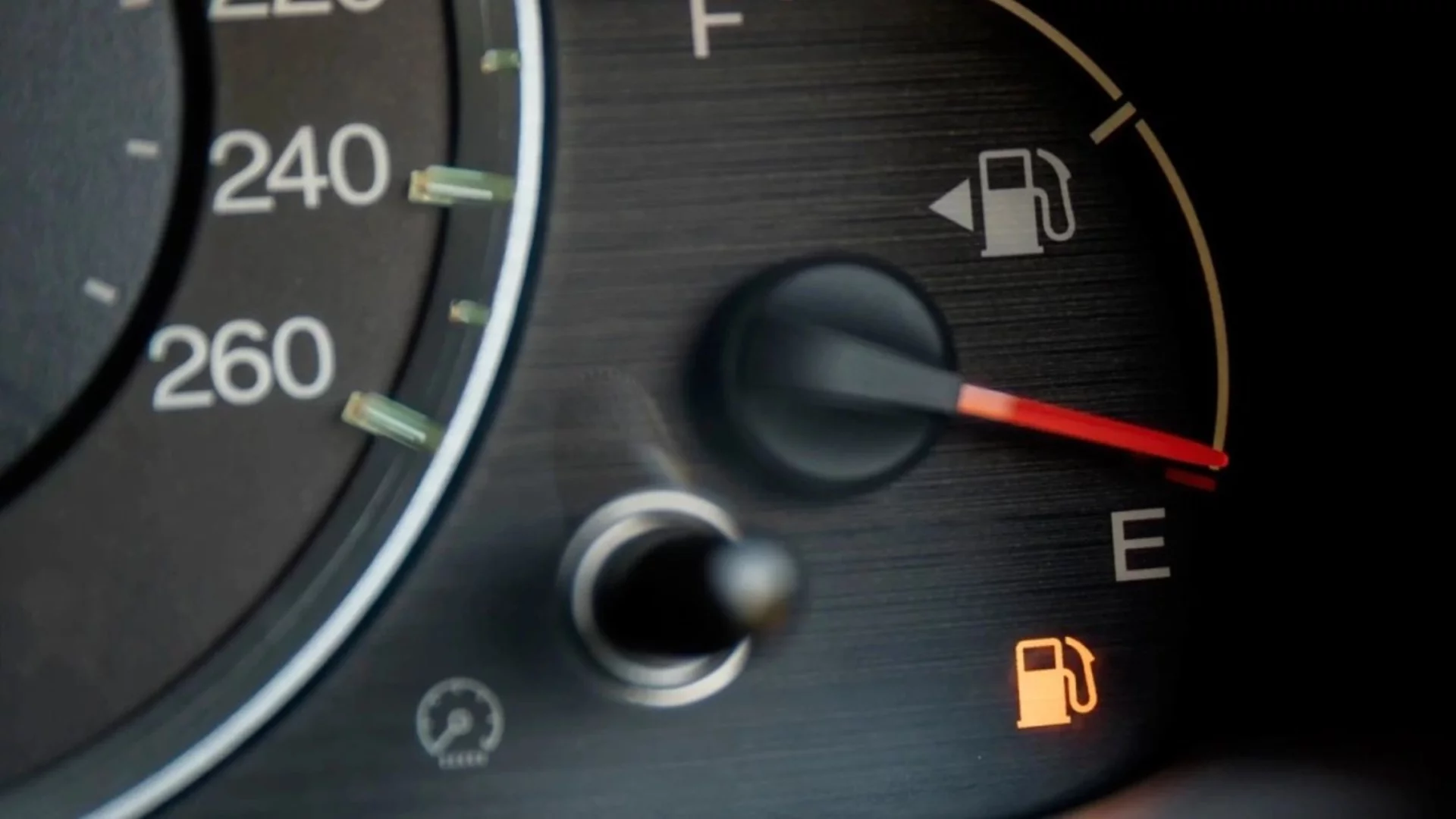 Колата ви харчи повече? През пролетта това не винаги означава проблем