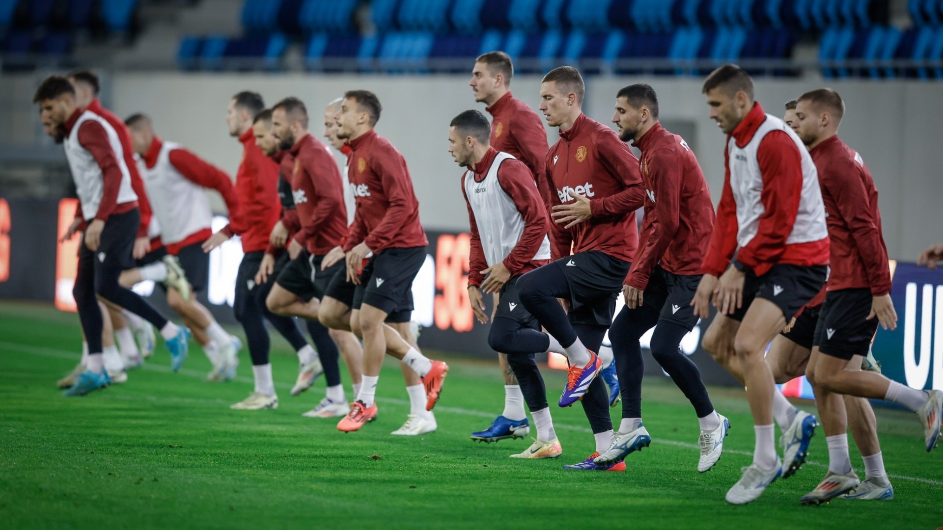 Четвърти национал отпадна от сметките на Александър Димитров, защитник на ЦСКА попълни групата за Индонезия