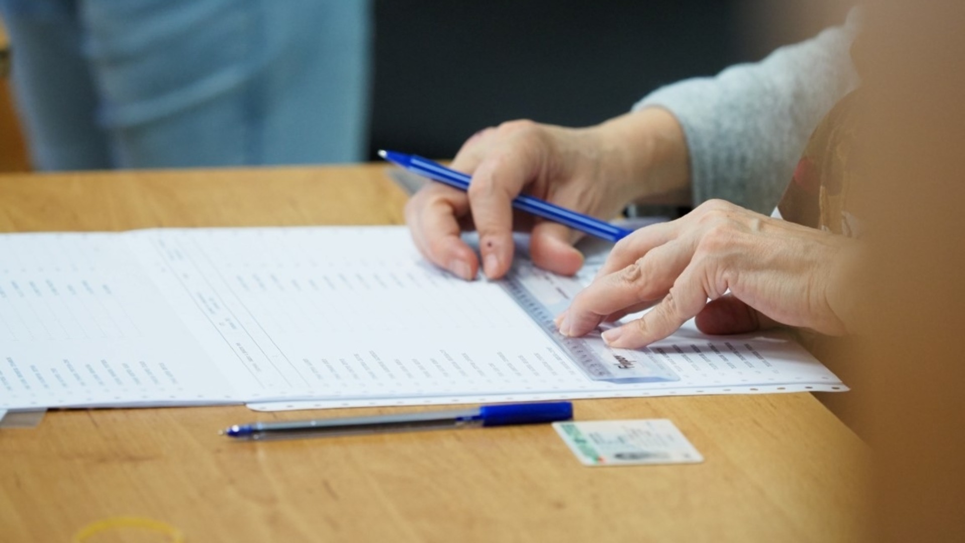 Изтича срокът за подаване на заявление за гласуване в чужбина