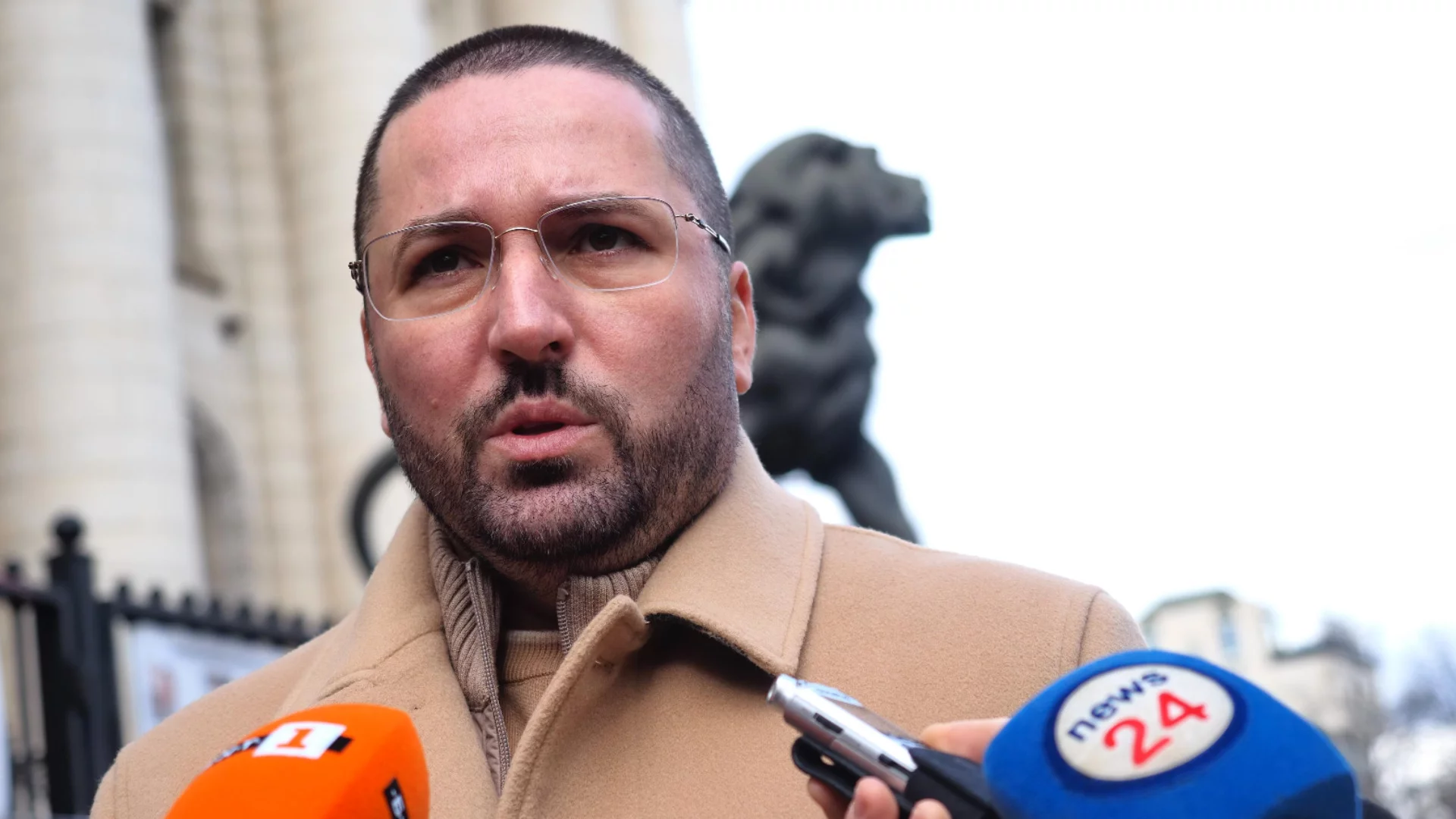 Бащата на Сияна: Без Пеевски и Борисов - нотариално заверено го заявявам