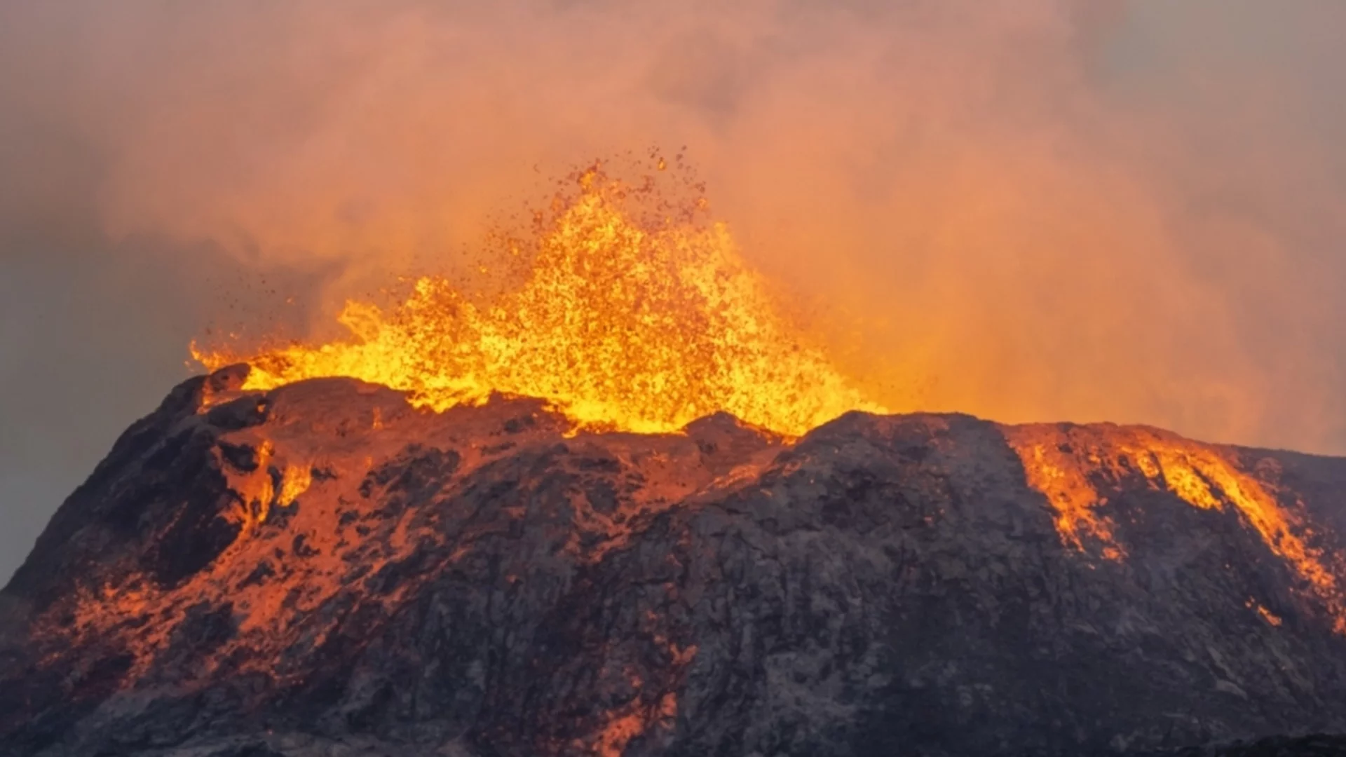 Учени откриха вулкан на 145 млн. години с размерите на Ню Мексико на дълбочина 2 км в океана