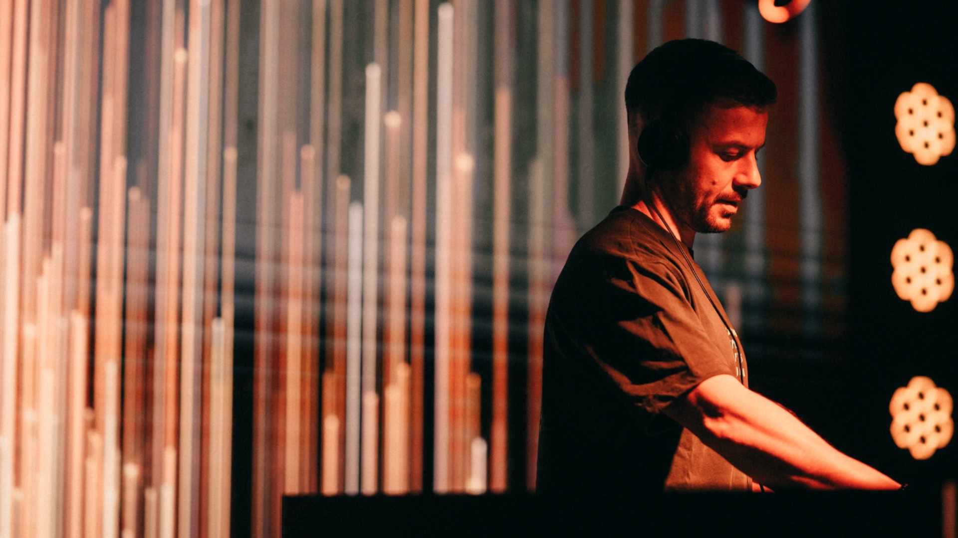 Бутиковите клубове все по-често канят DJ-и със собствен стил