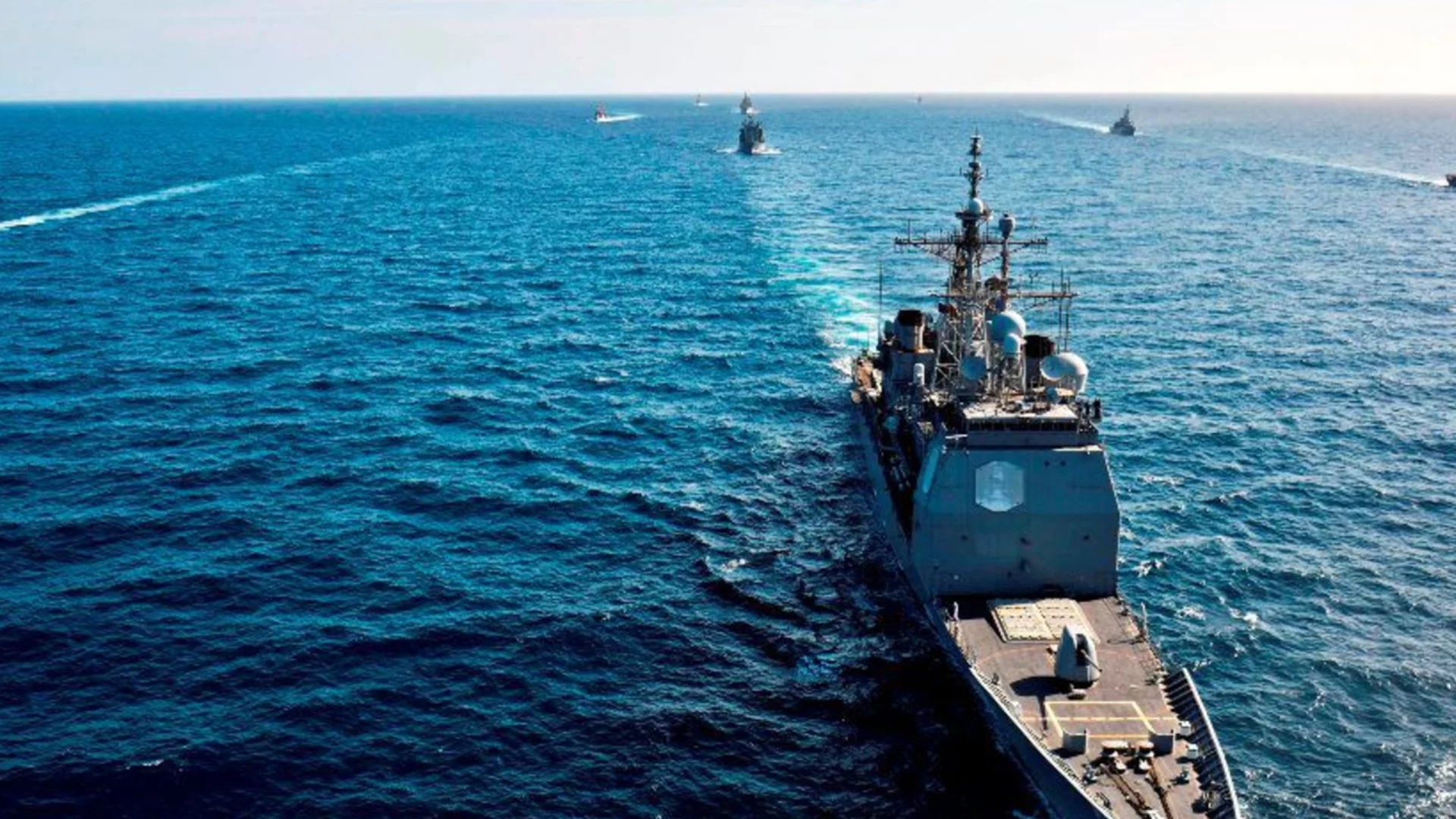 Източното Средиземноморие е по-сигурно: Британски разрушител пристигна в Кипър (ВИДЕО)