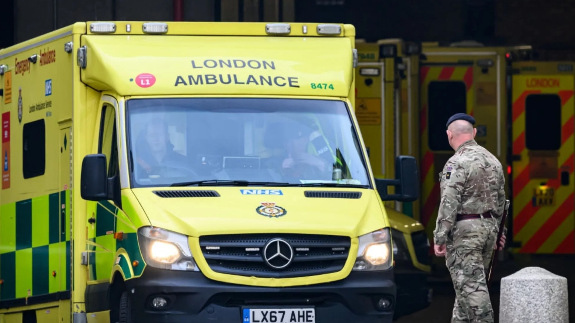 Има задържани за палежа на еврейските линейки в Лондон