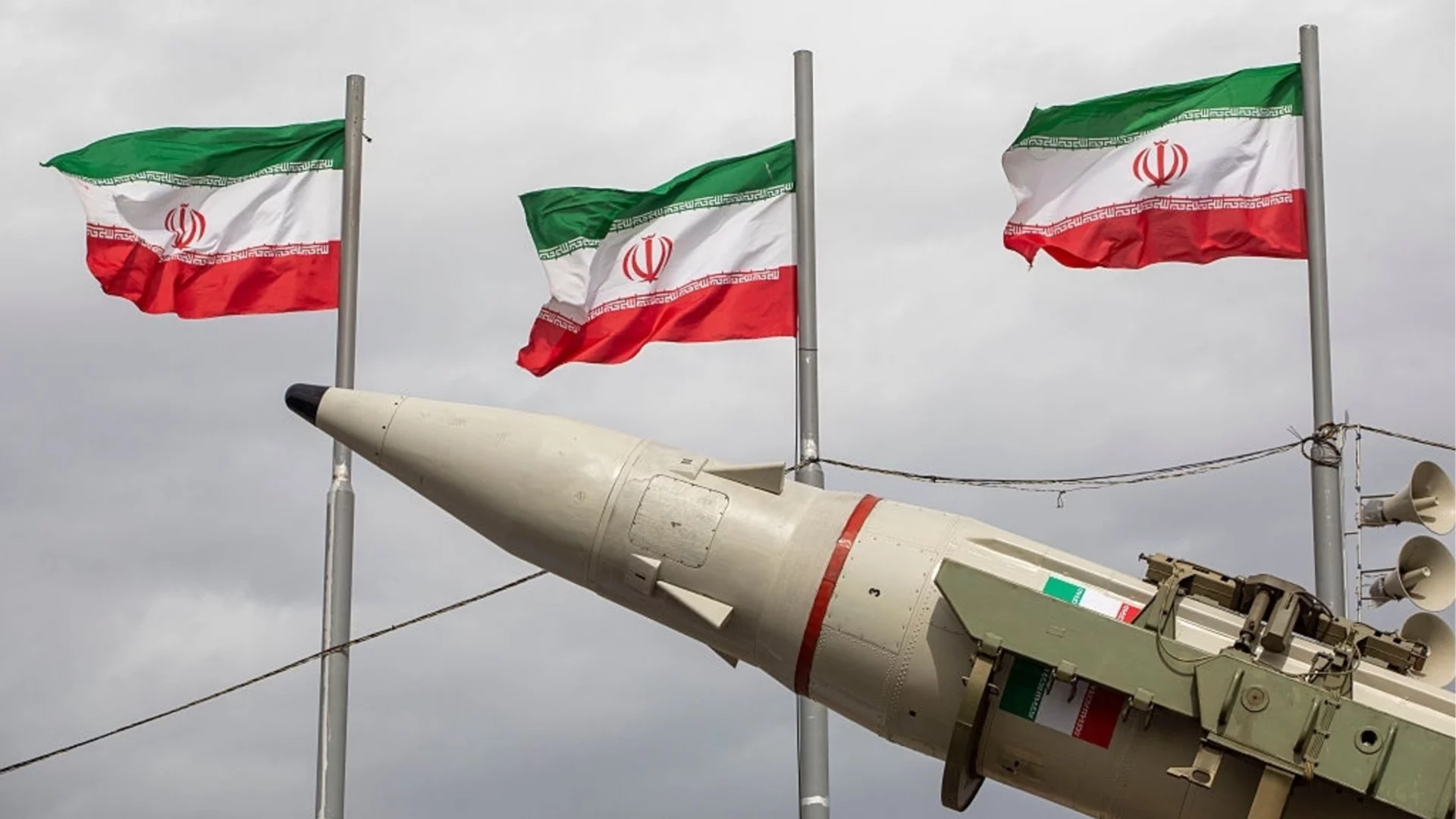 "Елате по-близо": Иран предизвиква САЩ, войната застрашава технологичния сектор (ВИДЕО)