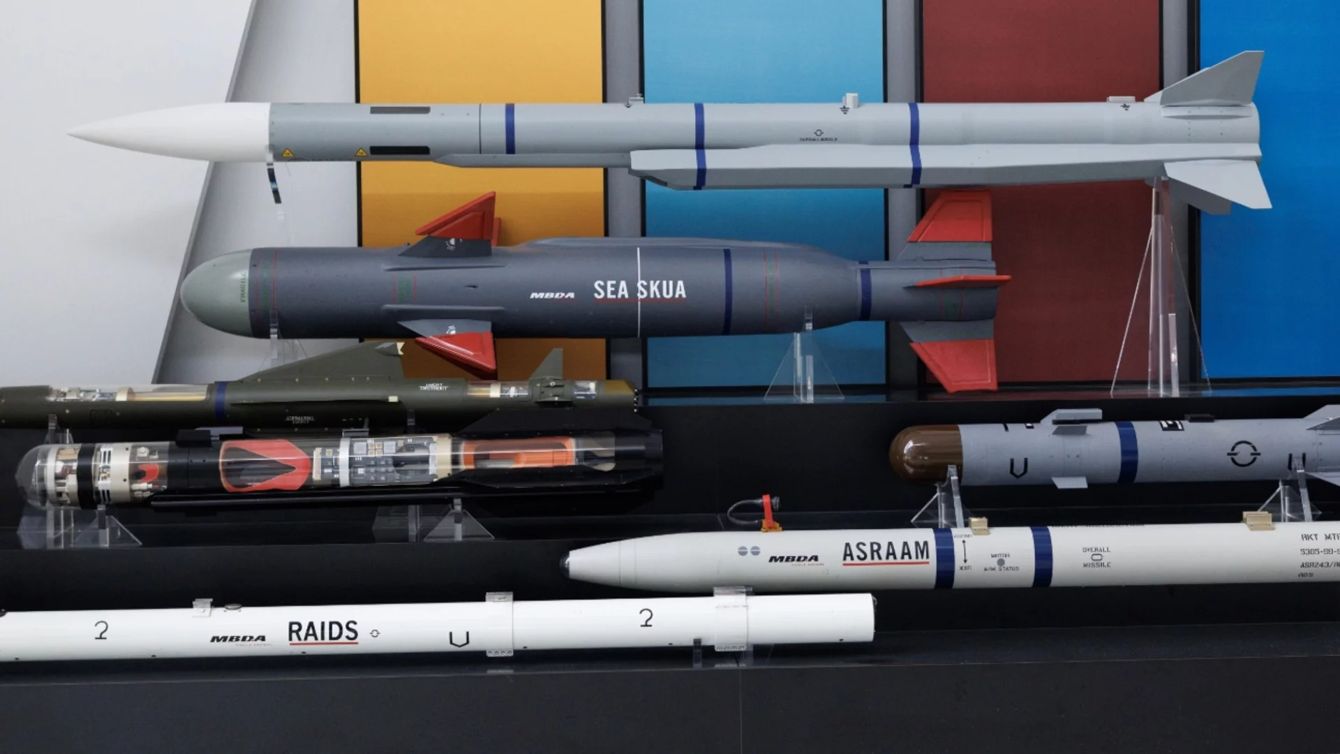 ЕК иска моментално внедряване на 115 млн. евро в нови военни технологии с изкуствен интелект