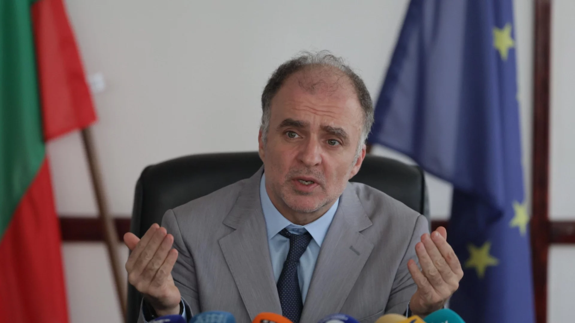 Новият национален празник? Кабинетът отпусна милиони за честванията на 20 април (ВИДЕО)