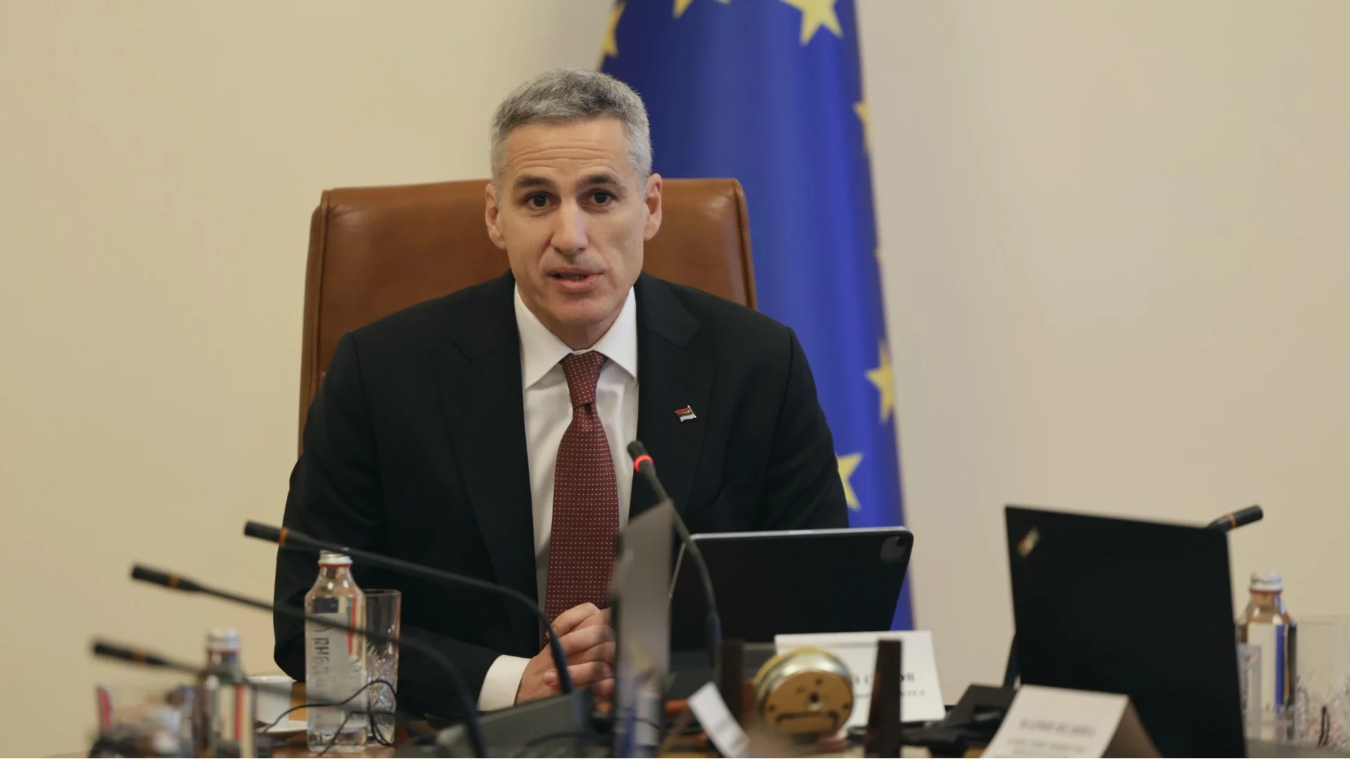 Официално: Кабинетът поиска Конституционния съд да отмени искането на Пеевски за цените на горивата