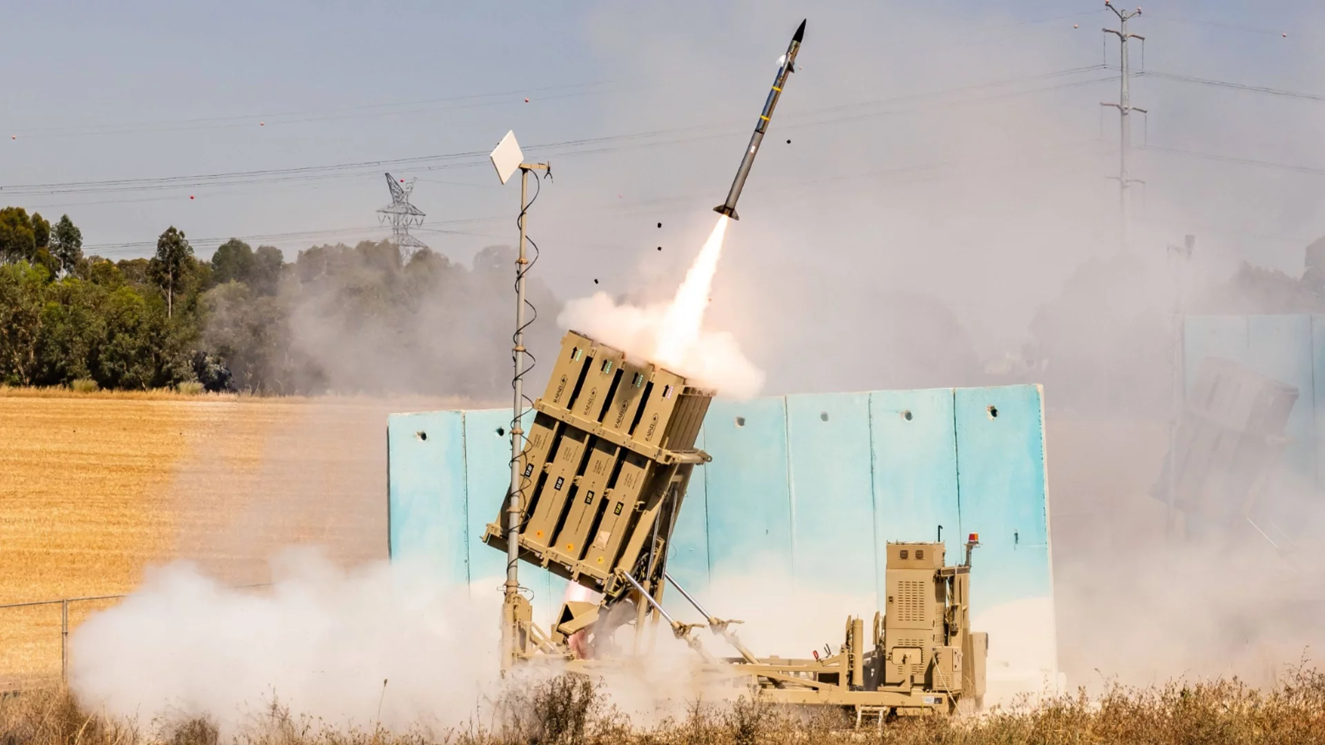 Нова посока във времена на война: Вместо автомобили, Volkswagen ще произвежда ПВО