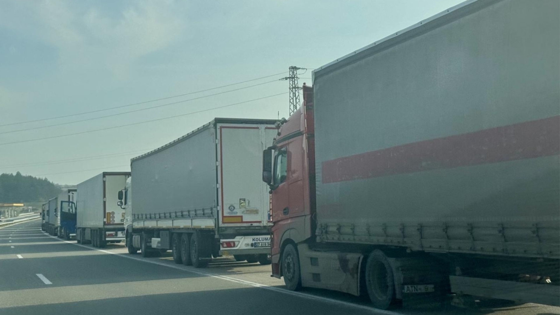 На границите: Нормален трафик с две изключения