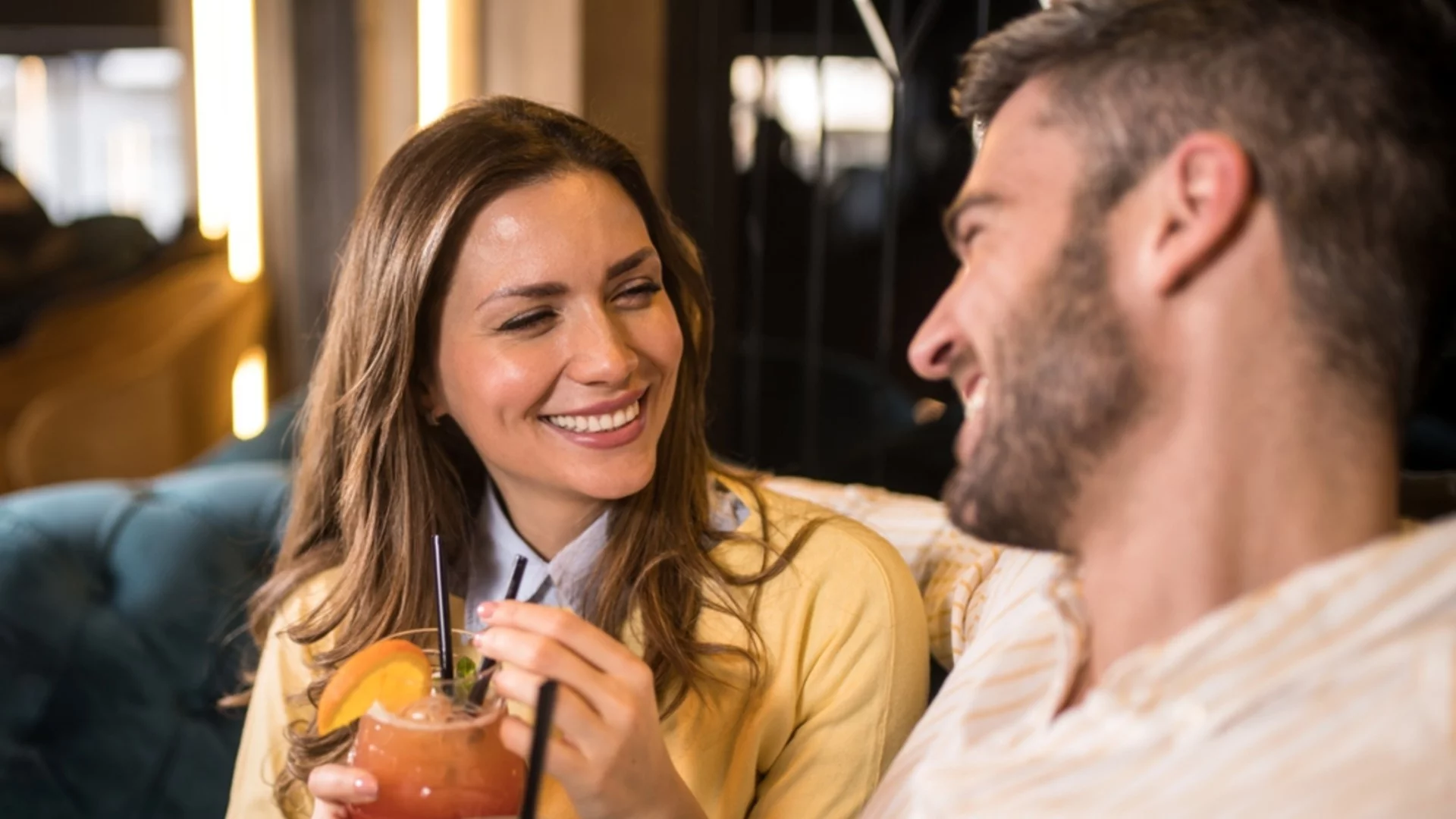 През април 2026 г. тези 3 зодии срещат човек, който преобръща живота им