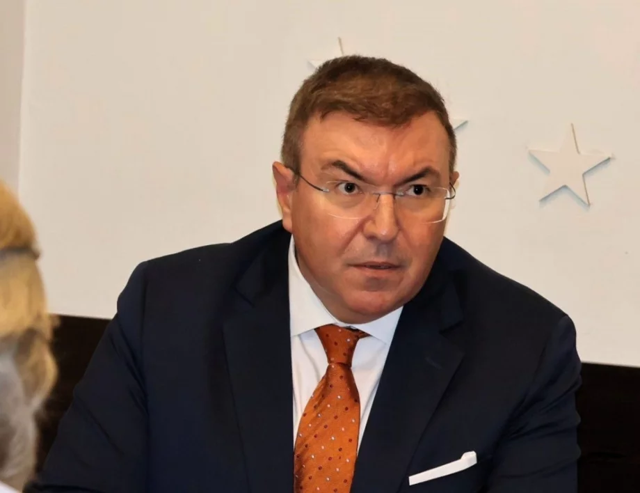 Проф. Костадин Ангелов: Моделът ГЕРБ - 128 обновени училища и детски градини в България със спасените пари по Плана за възстановяване