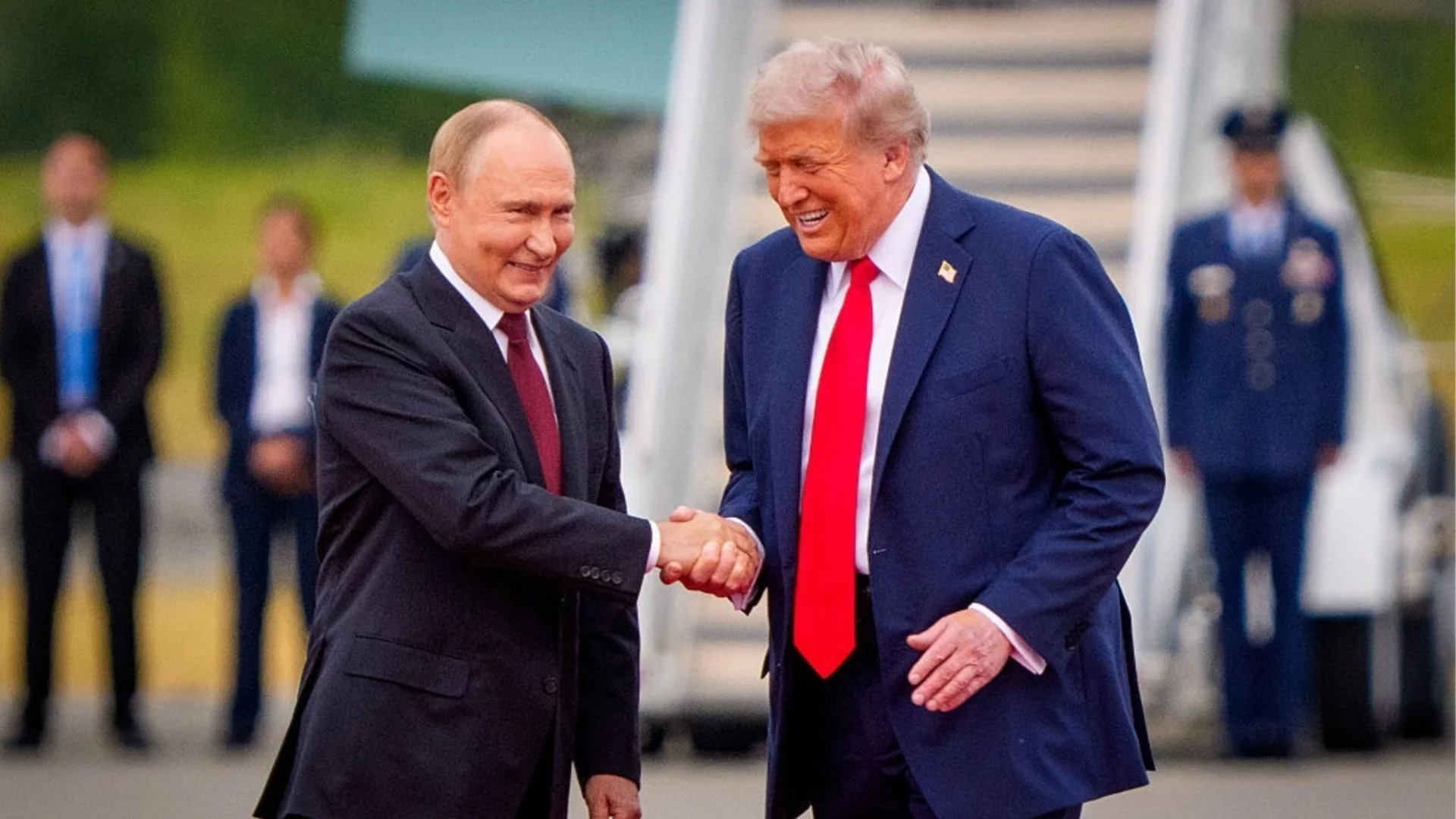 Русия прибира по 760 млн. долара на ден от войната в Иран, Путин със закачка към Тръмп (ВИДЕО)