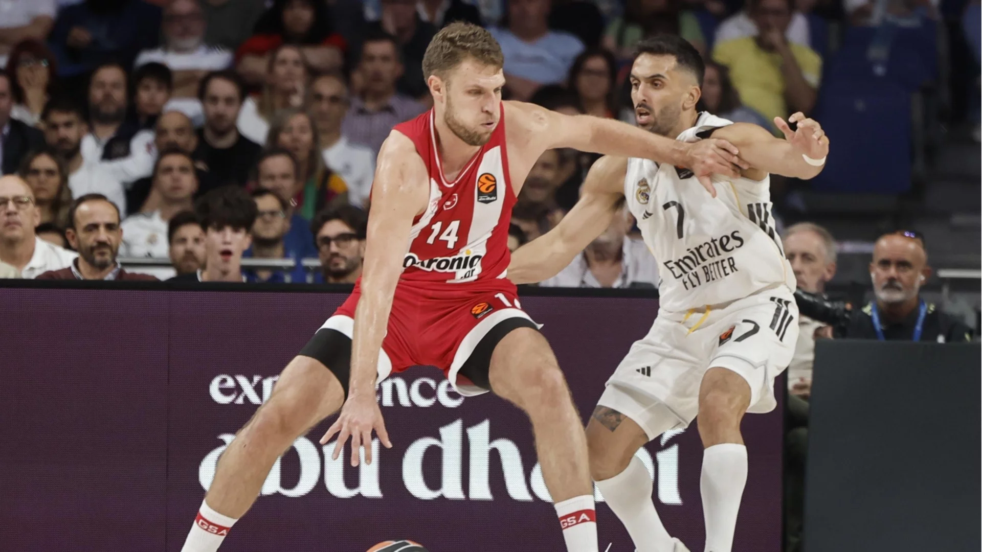 Александър Везенков е лидер по уникален показател в Евролигата, и то с много пред останалите