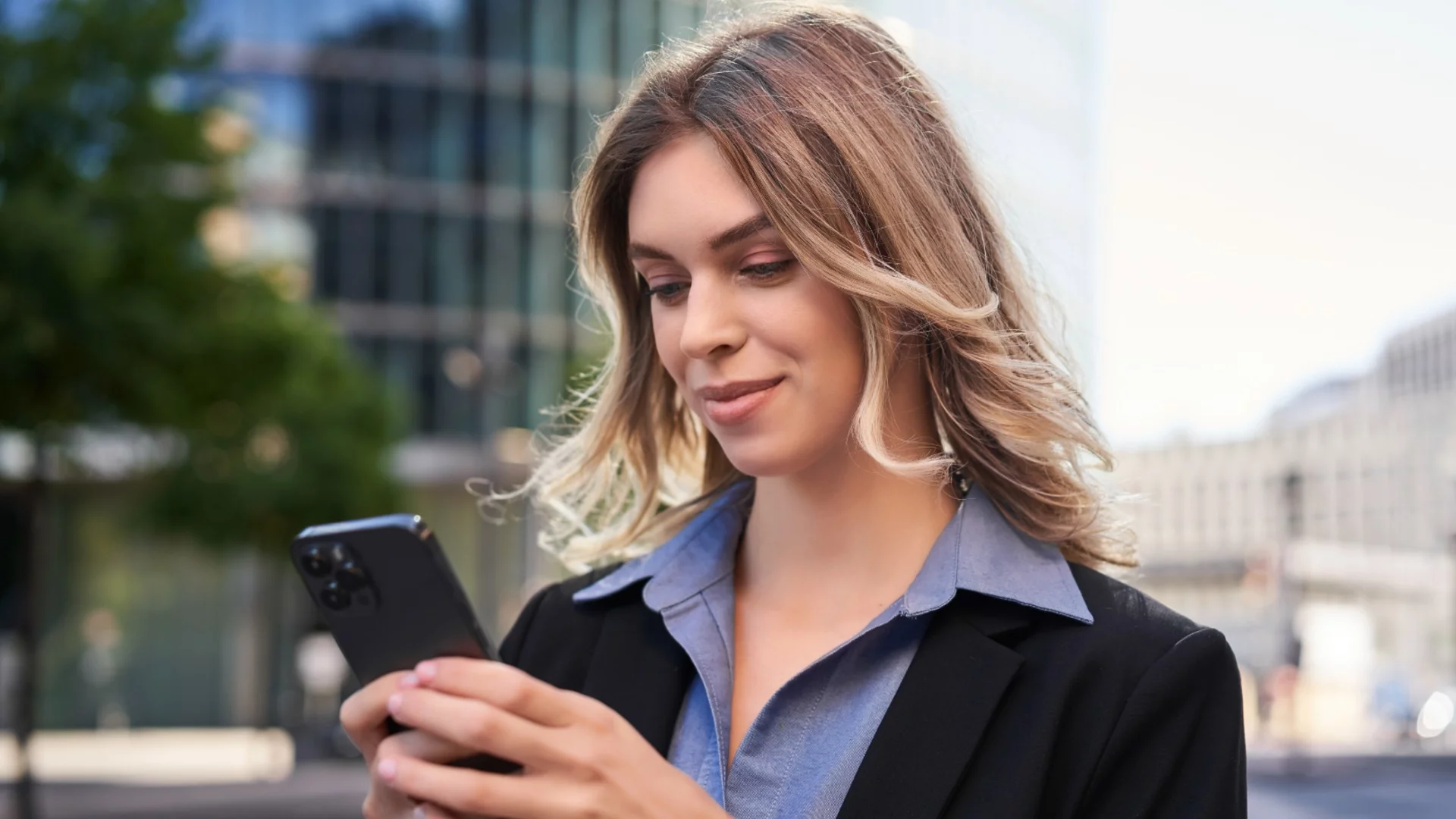 80% от бизнеса в България очаква съобщенията да носят приходи, но фрагментираните комуникационни канали спират растежа