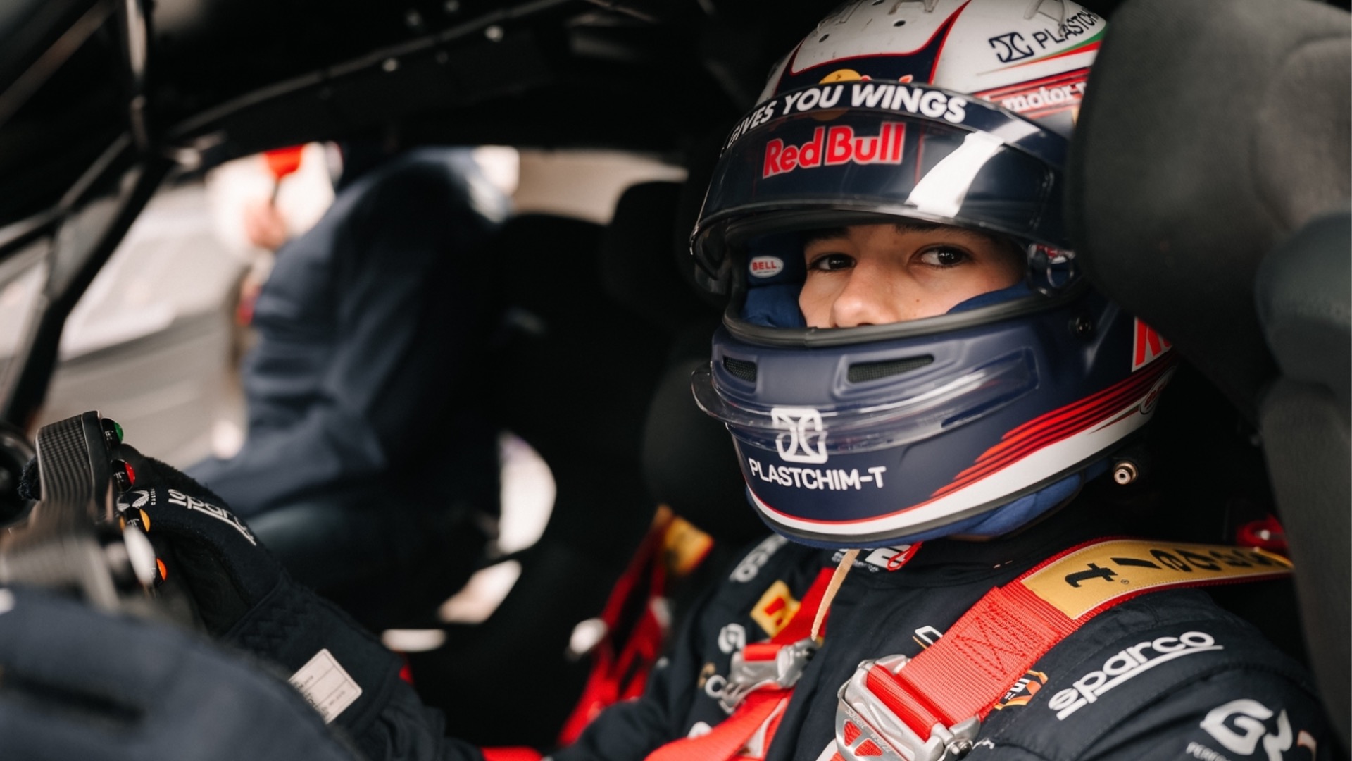 Експерти за Никола Цолов: Има потенциал за Формула 1, но има двама основни конкуренти