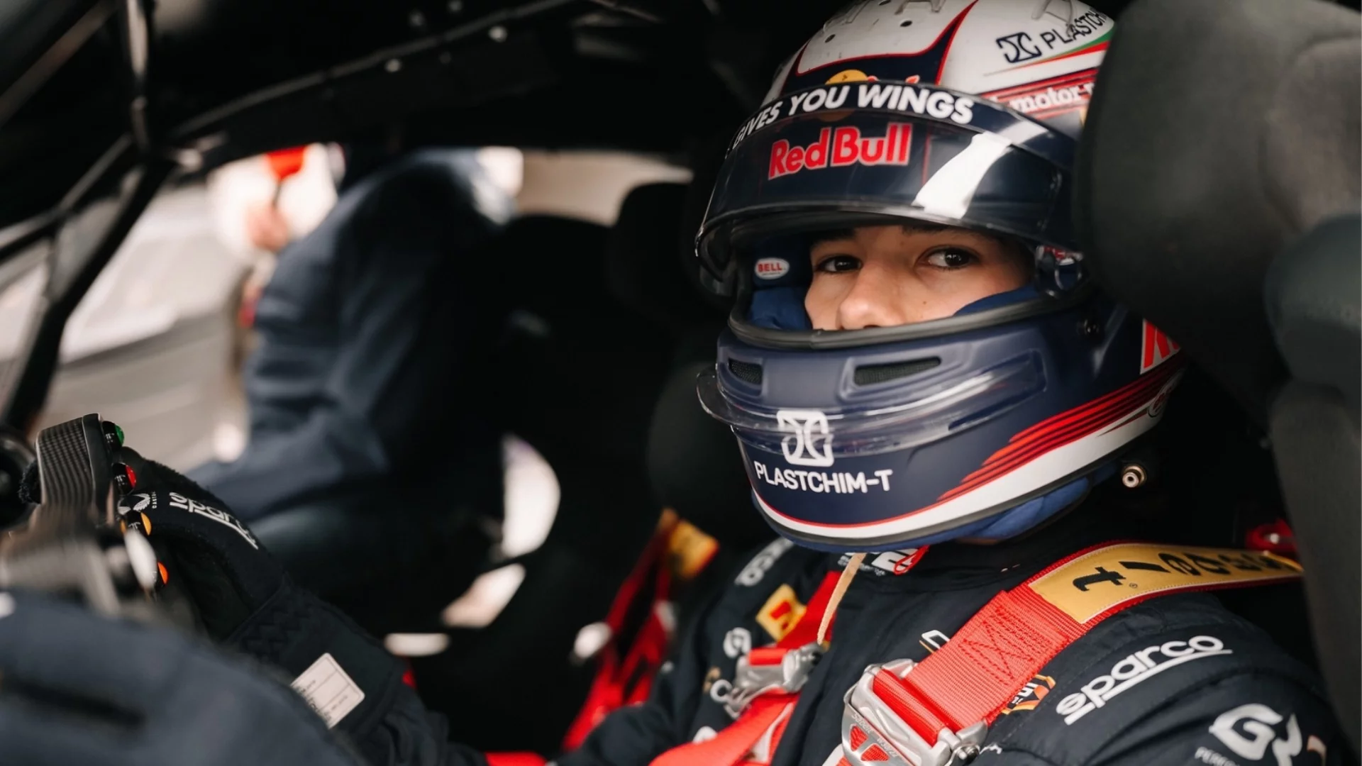 Експерти за Никола Цолов: Има потенциал за Формула 1, но има двама основни конкуренти