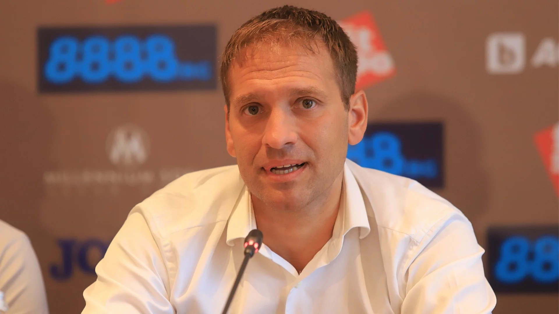 Ироничен Стилиян Петров: „Браво на момчетата, бяхме разузнали съперника“