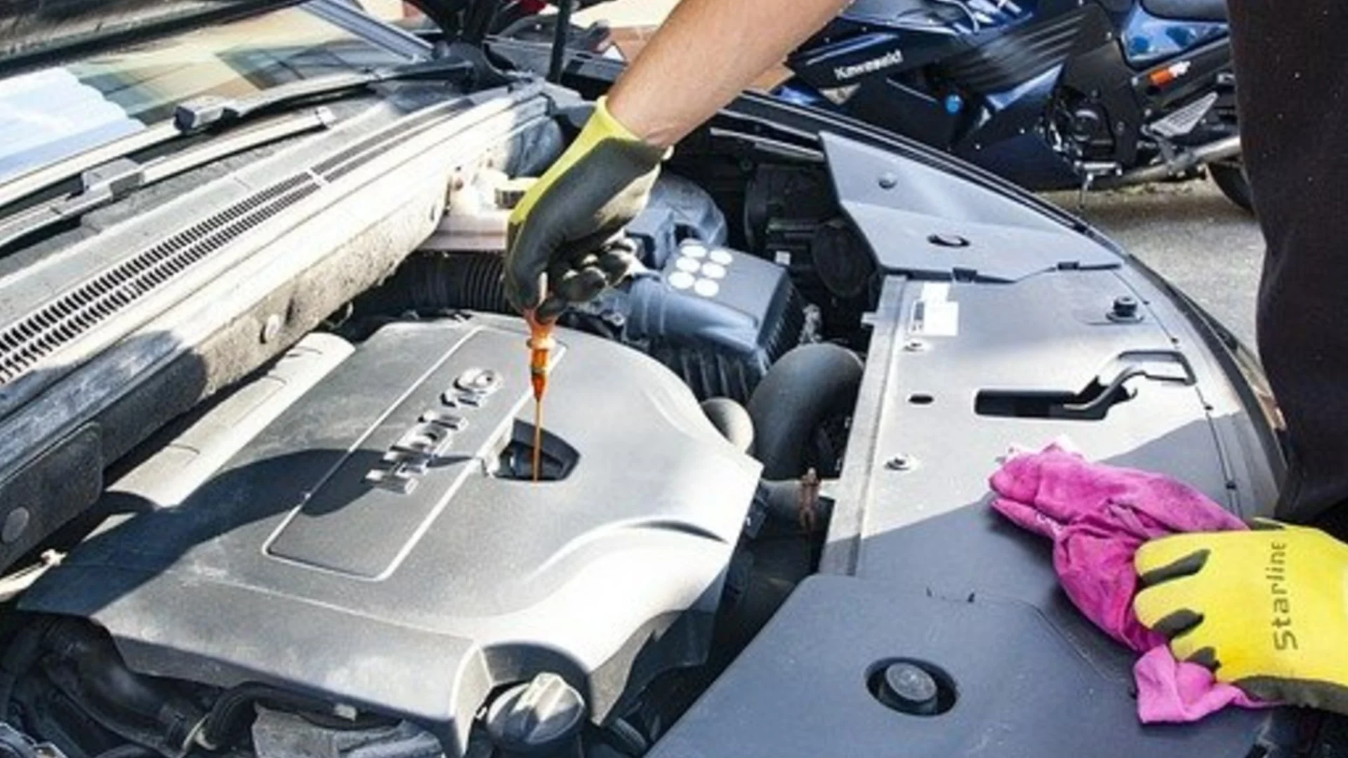 Нов ценови шок: Рязко поскъпване на моторните масла в Русия